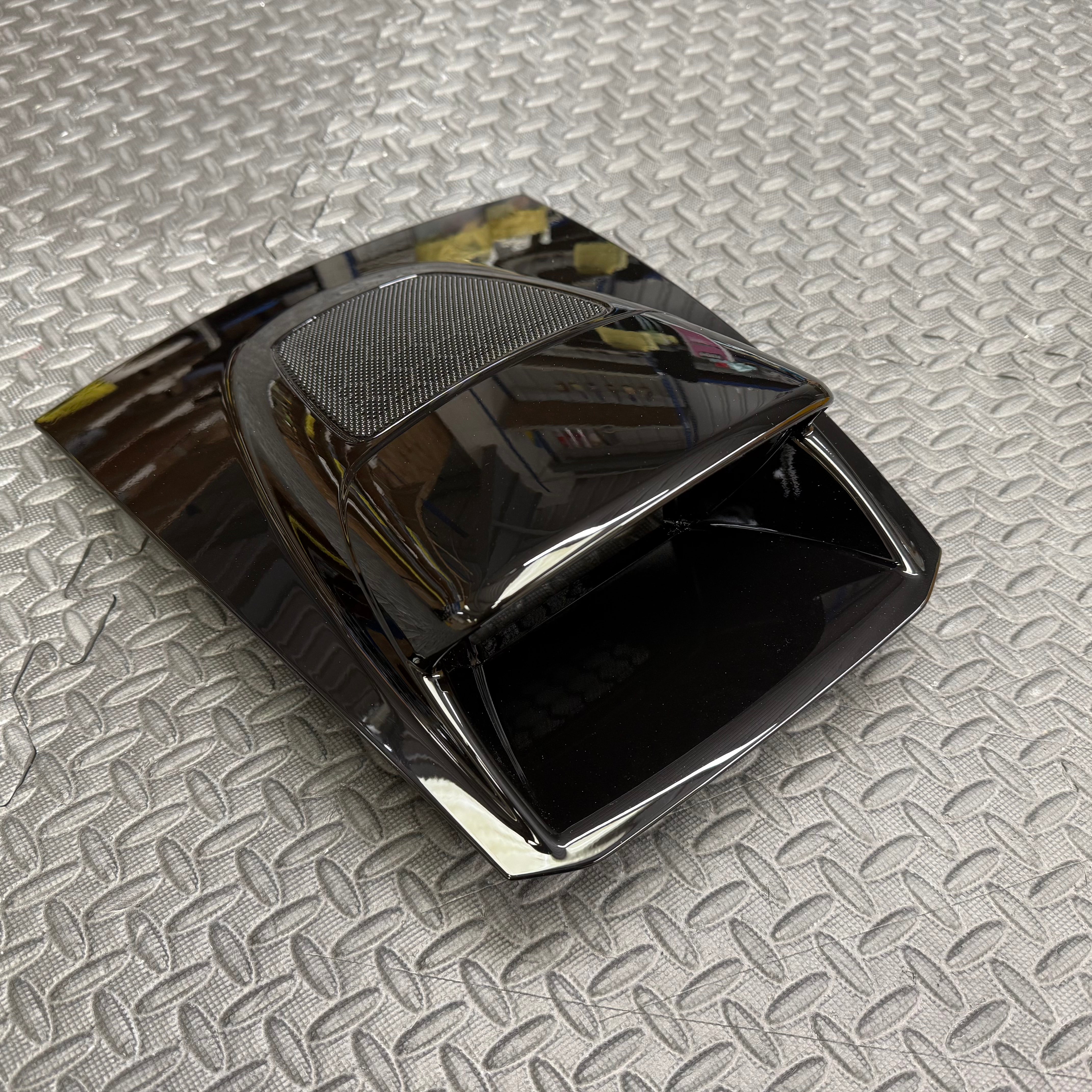 Mk7.5 Fiesta ST180/ST200 Screen Surround - (Painted / Hydrodip Finishes)