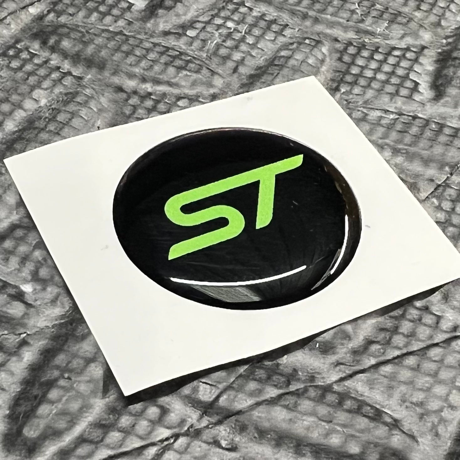 Startknopf-Overlay-Emblem – Fiesta Mk8 / Puma Mk2 ST / Focus Mk4/4.5 ST