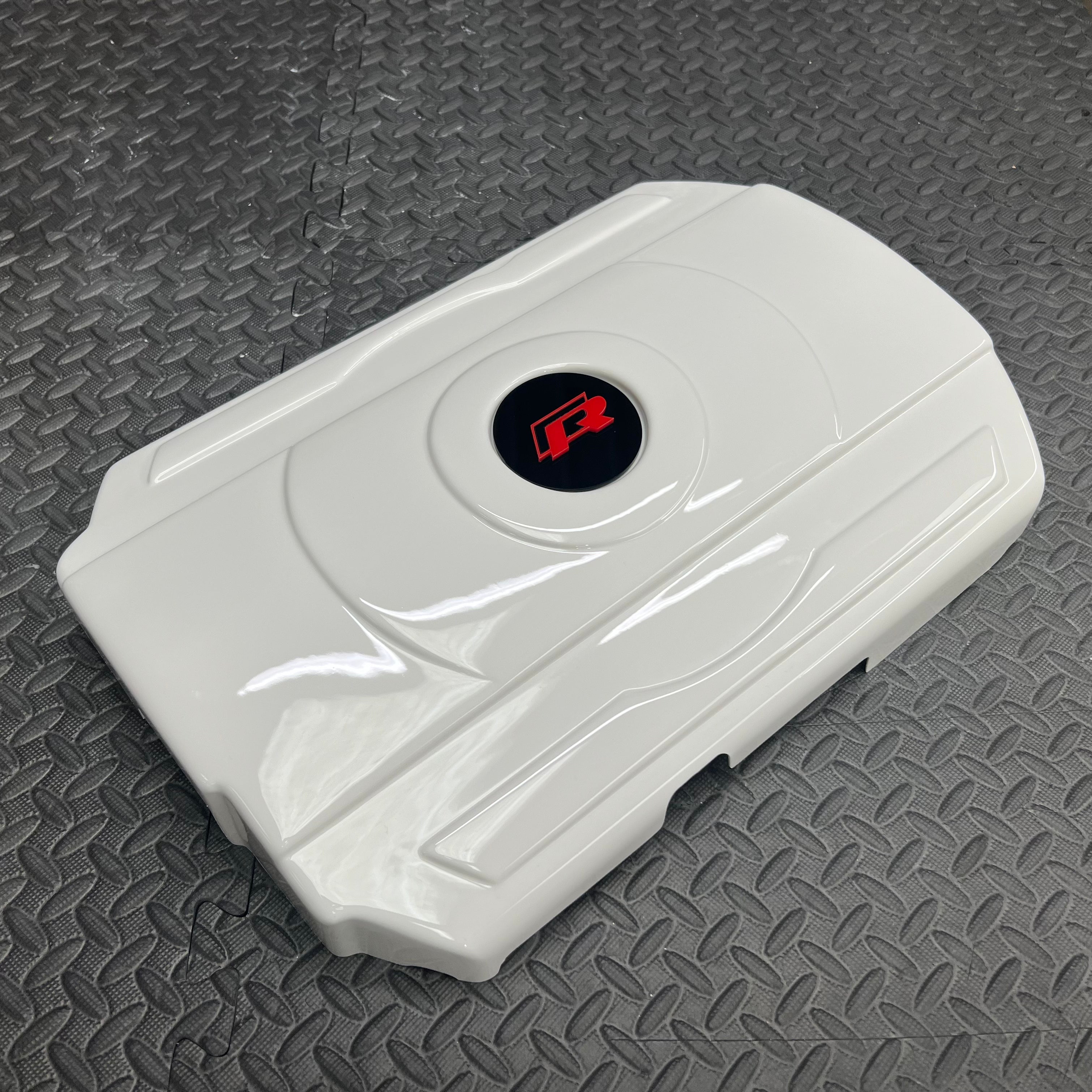 Proform-Motorabdeckung – Mk7/7.5 Volkswagen Golf GTI / R (Kunststoffoberflächen)