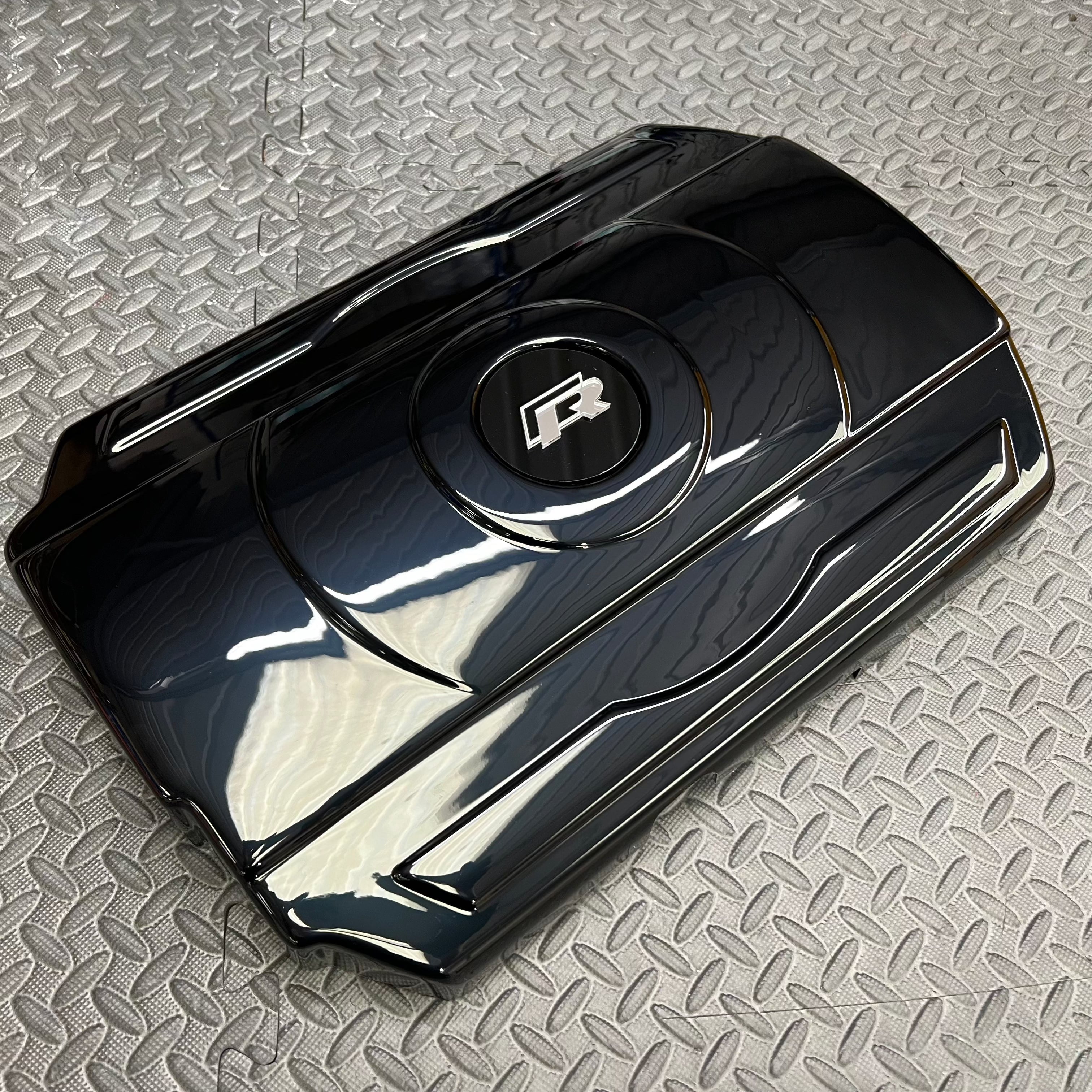 Proform-Motorabdeckung – Mk7/7.5 Volkswagen Golf GTI / R (Kunststoffoberflächen)