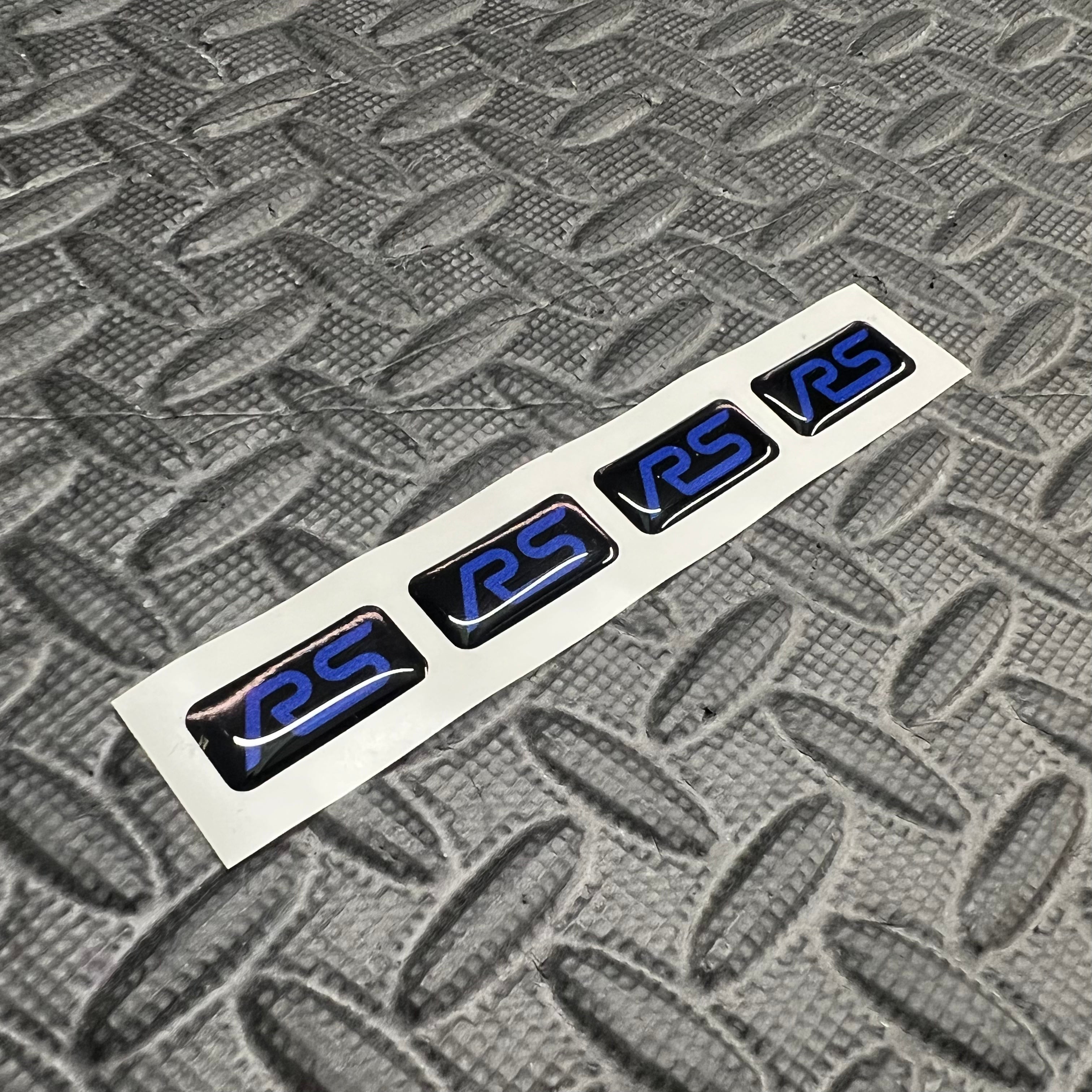 Lot de 4 incrustations de gel pour jantes Ford Focus RS - Logo « ST » ou « RS »