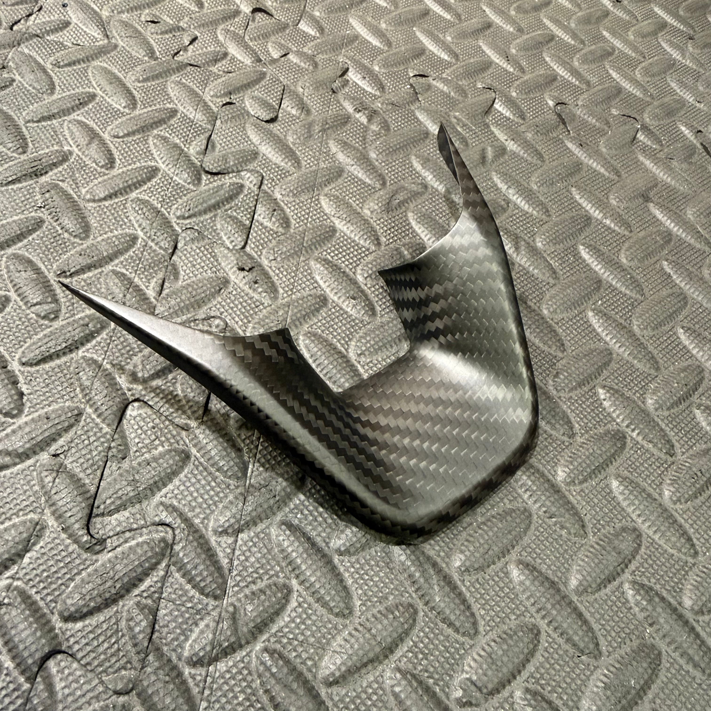 Mk8/8.5 Fiesta Real Carbon Fibre Lower Steering Wheel Trim