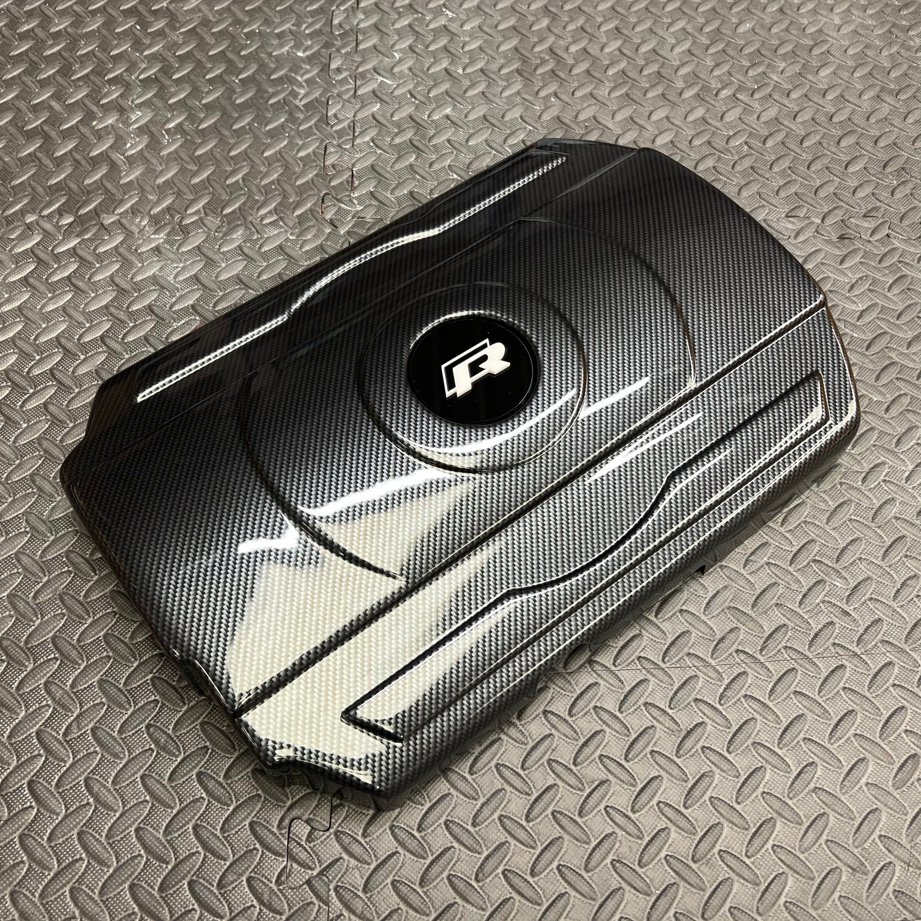 Proform-Motorabdeckung – Mk7/7.5 Volkswagen Golf GTI / R (Kunststoffoberflächen)