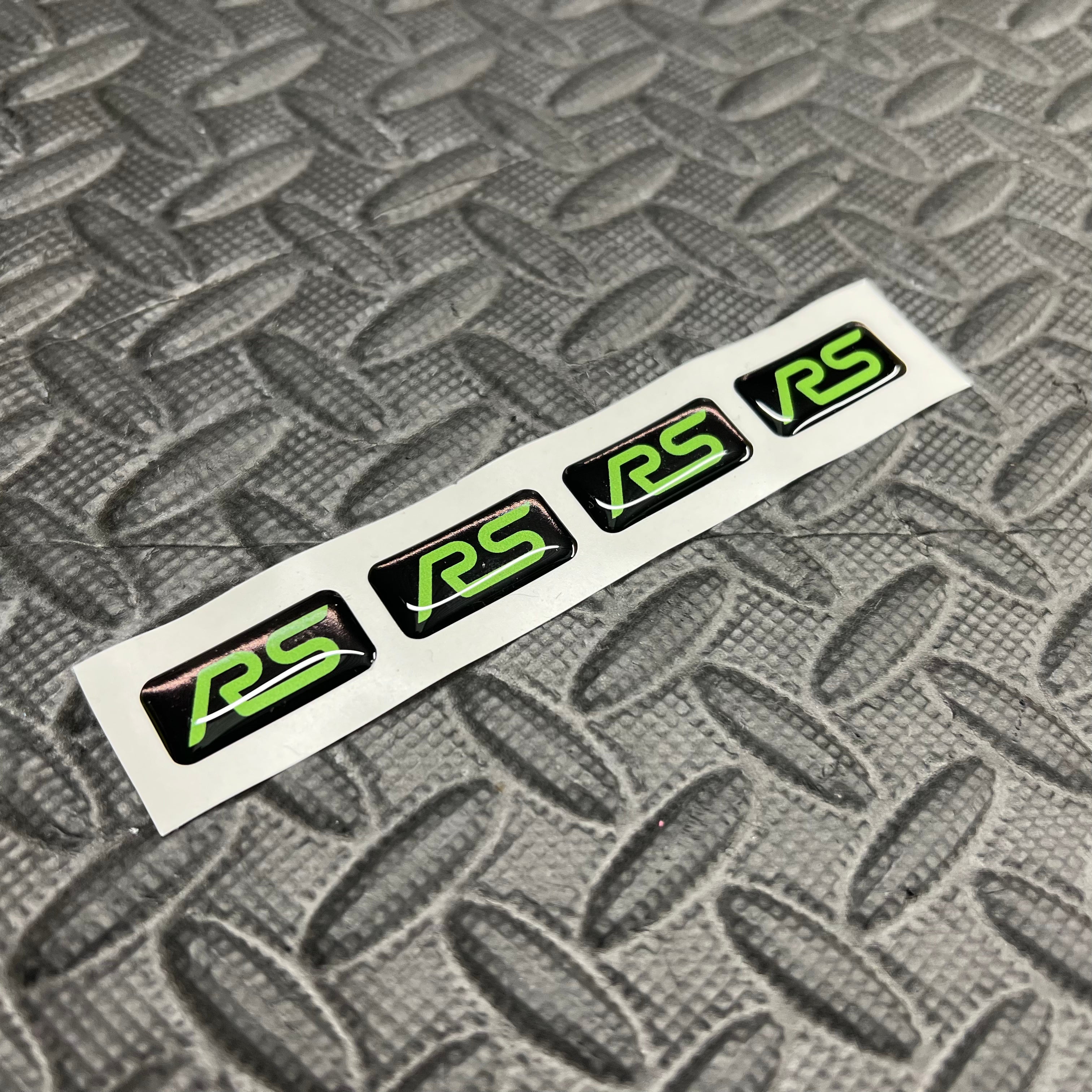 Lot de 4 incrustations de gel pour jantes Ford Focus RS - Logo « ST » ou « RS »
