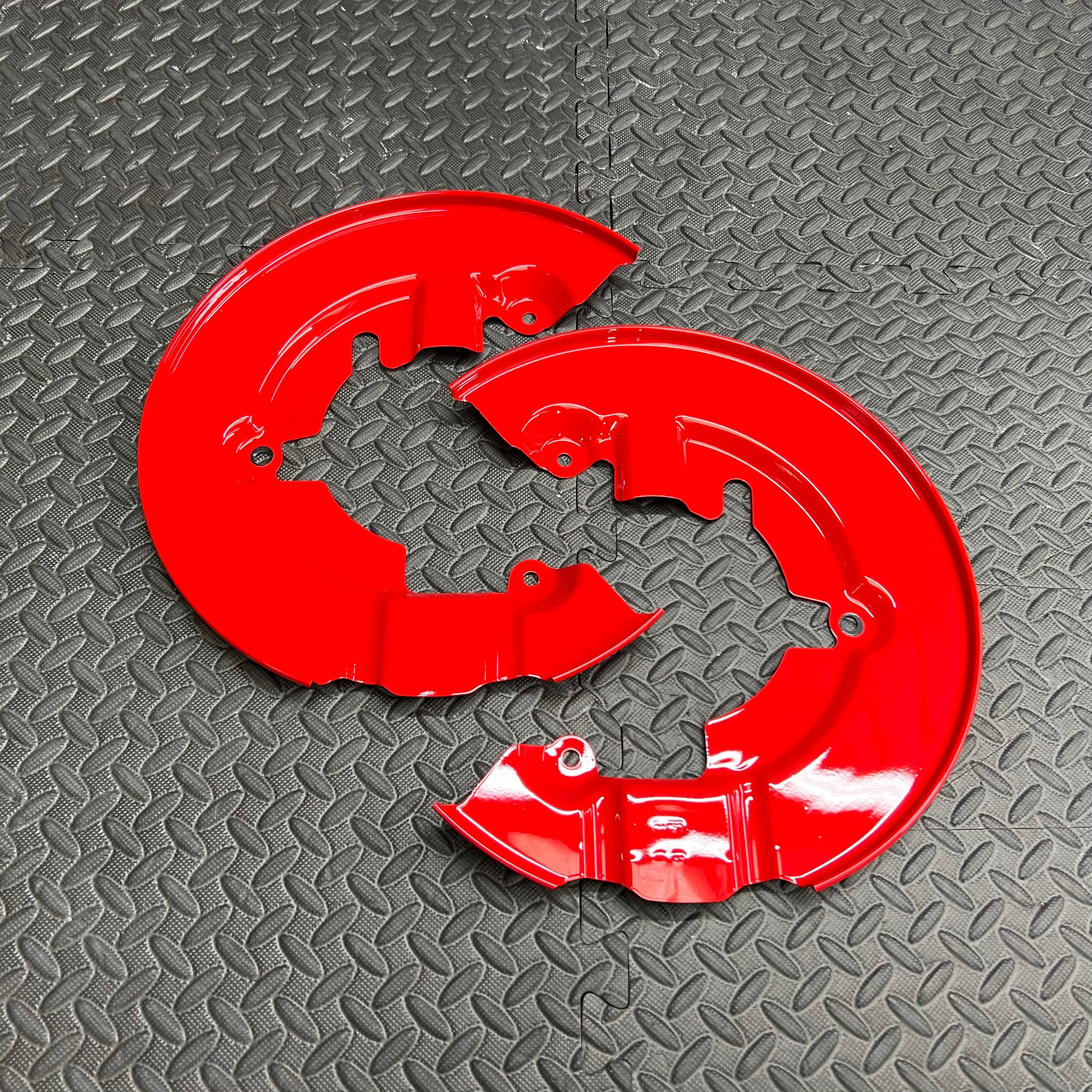 Original Ford Mk3/3.5 Focus ST & RS Vorderrad-Bremsstaubschutz (Paar) – lackiert