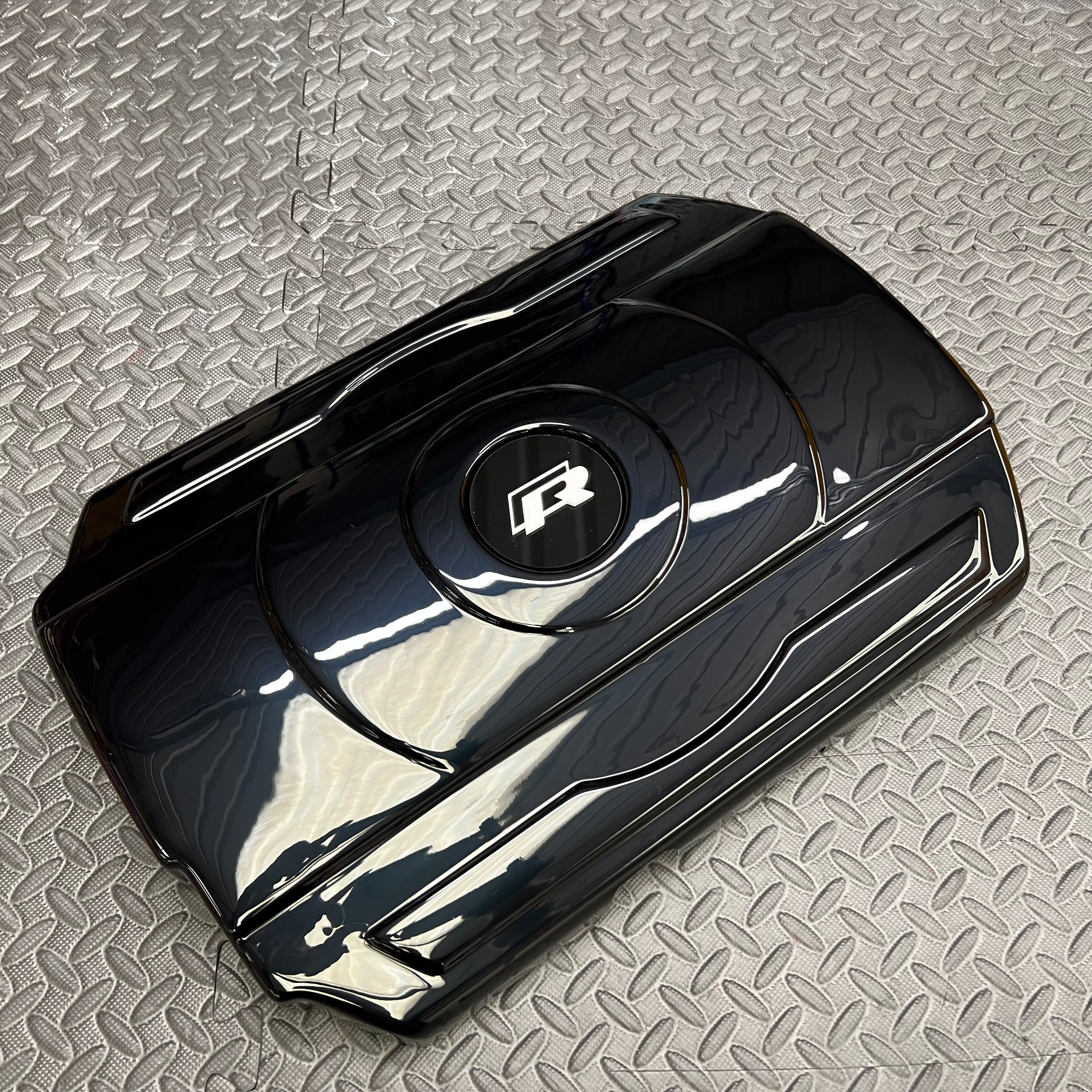 Proform-Motorabdeckung – Mk7/7.5 Volkswagen Golf GTI / R (Kunststoffoberflächen)