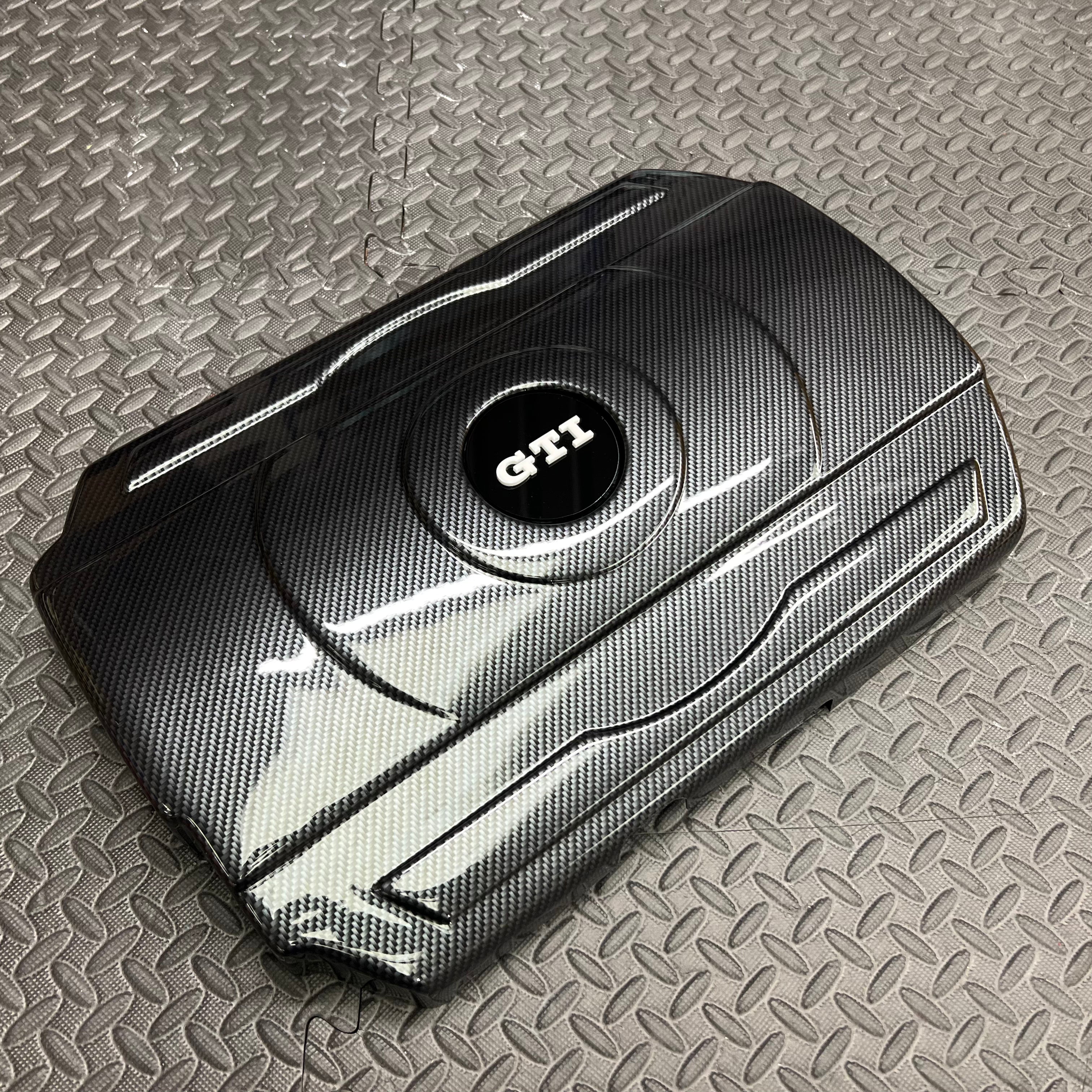 Proform-Motorabdeckung – Mk7/7.5 Volkswagen Golf GTI / R (Kunststoffoberflächen)