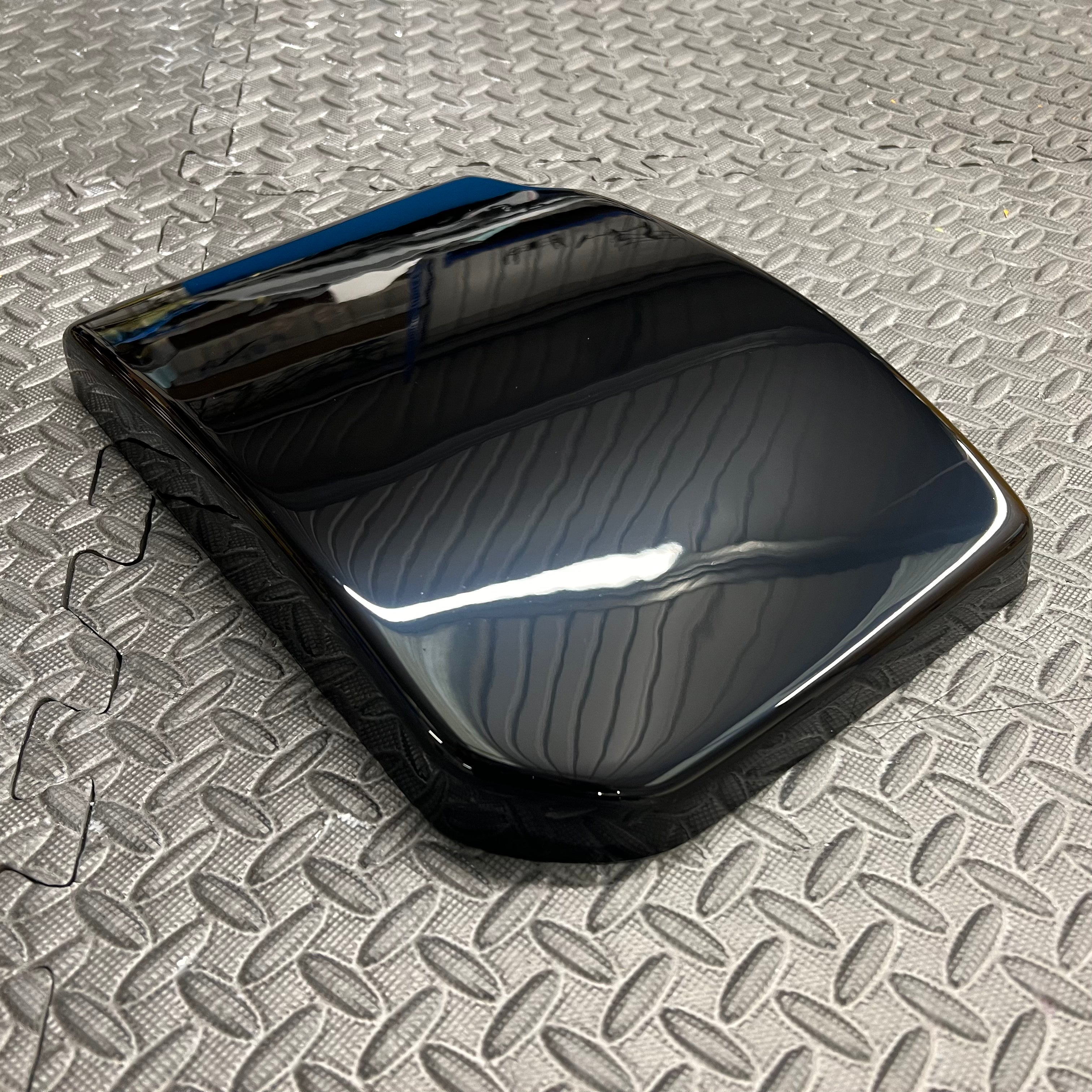 Cache-batterie Proform pour Ford Focus MK4/4.5 (finitions plastiques)