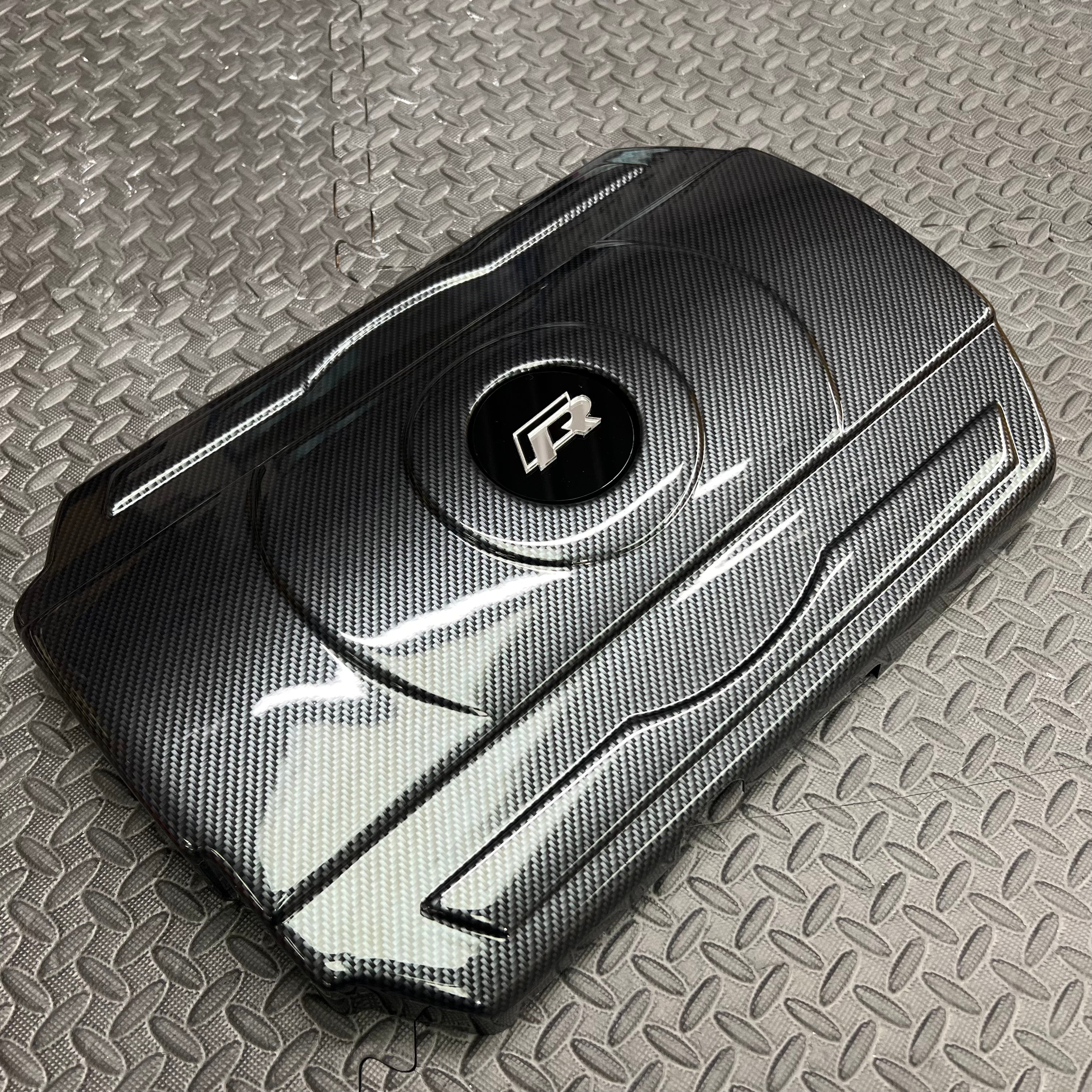 Proform-Motorabdeckung – Mk7/7.5 Volkswagen Golf GTI / R (Kunststoffoberflächen)