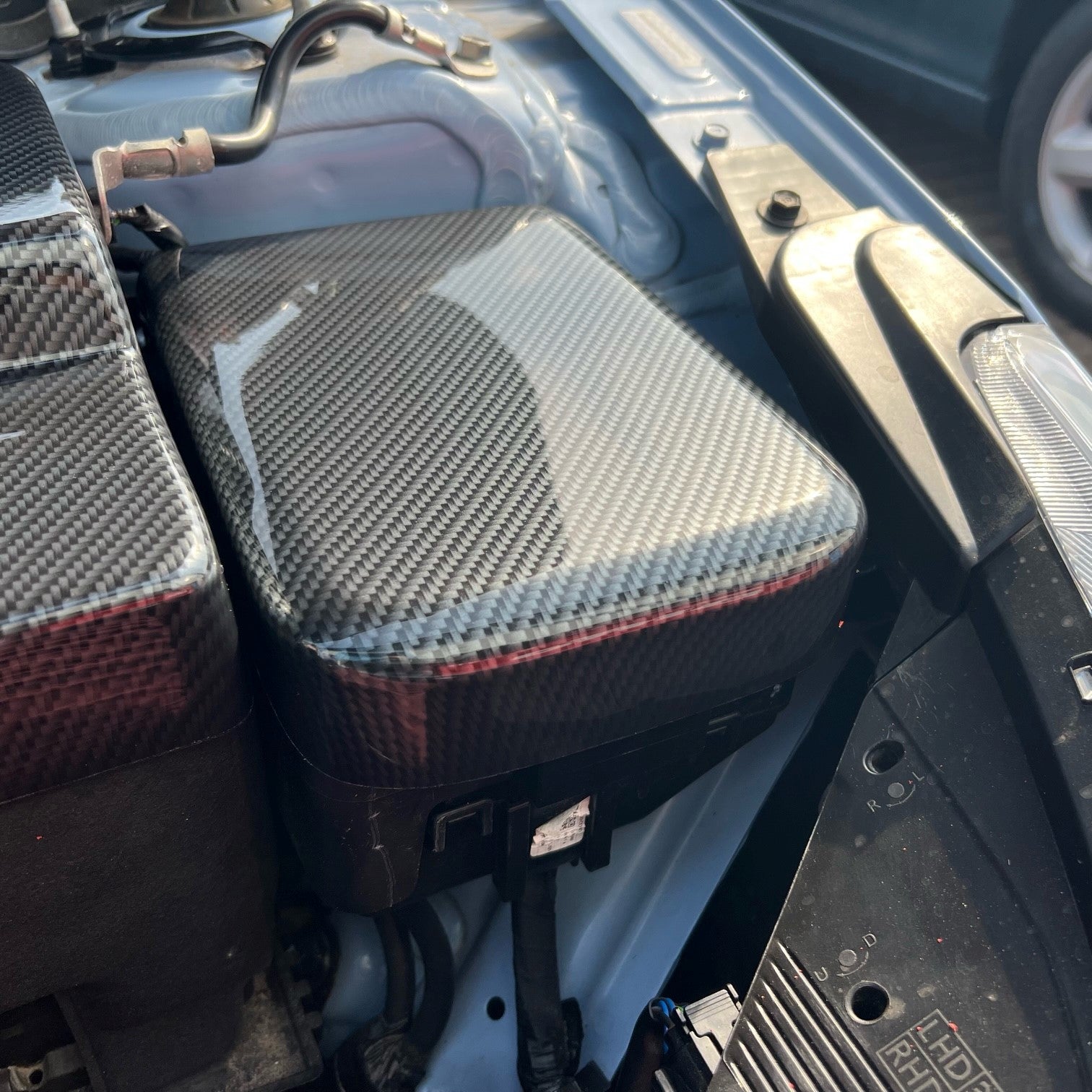 Proform Fuse Box Cover - Fits Hyundai i20 inc N & N Line - Deluxe Carbon Fibre Effect Plastic