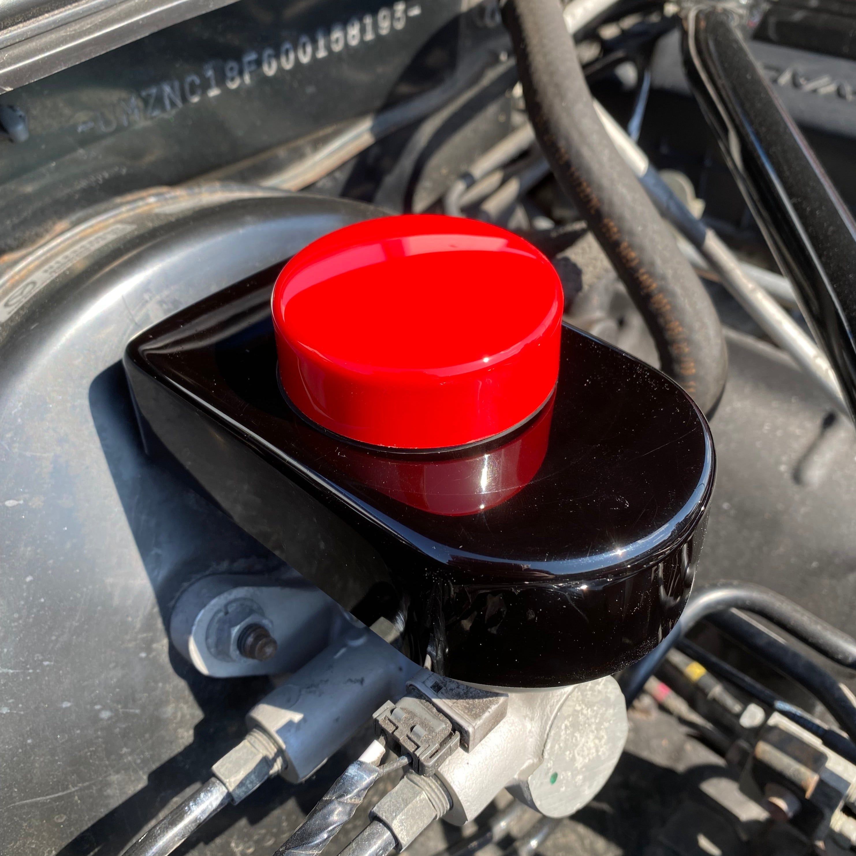 Proform-Bremsbehälterdeckel – Mazda MX5/Miata Mk3/3.5/NC (Kunststoffoberflächen)