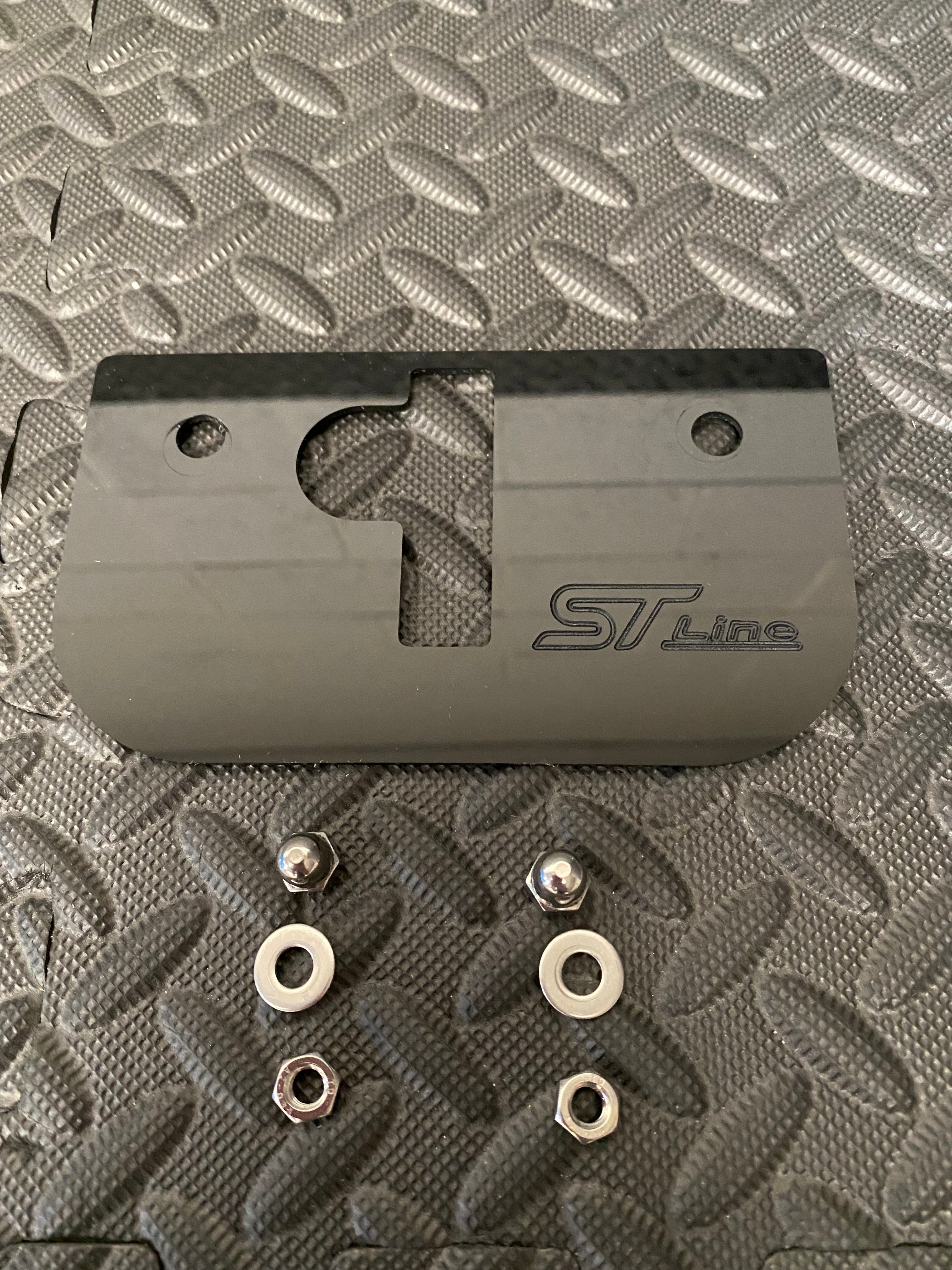 Ausverkauf - Proform gravierte obere Motorhaubenverriegelungsplatte - Mk8 Fiesta