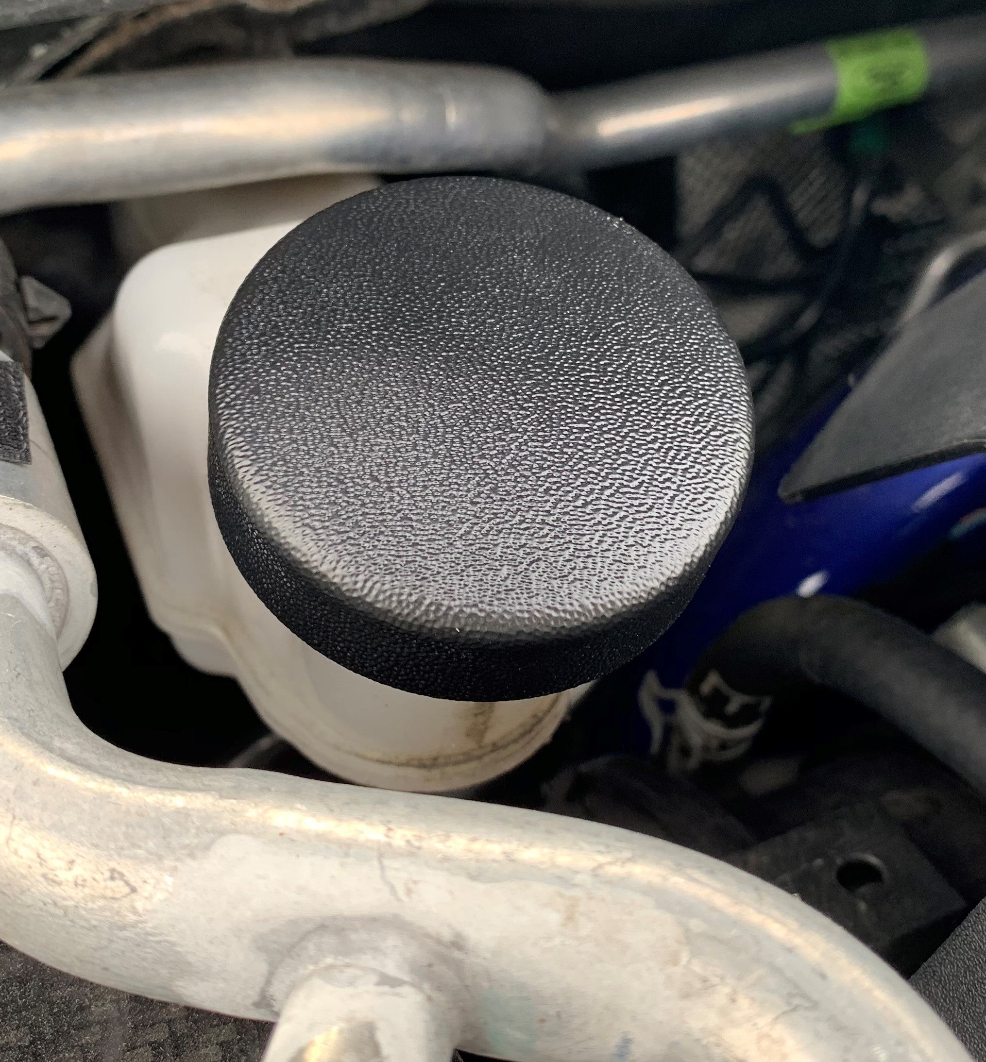 Proform Bremsflüssigkeitsbehälterdeckel – Mk8/8.5 Ford Fiesta (Kunststoffoberflächen)