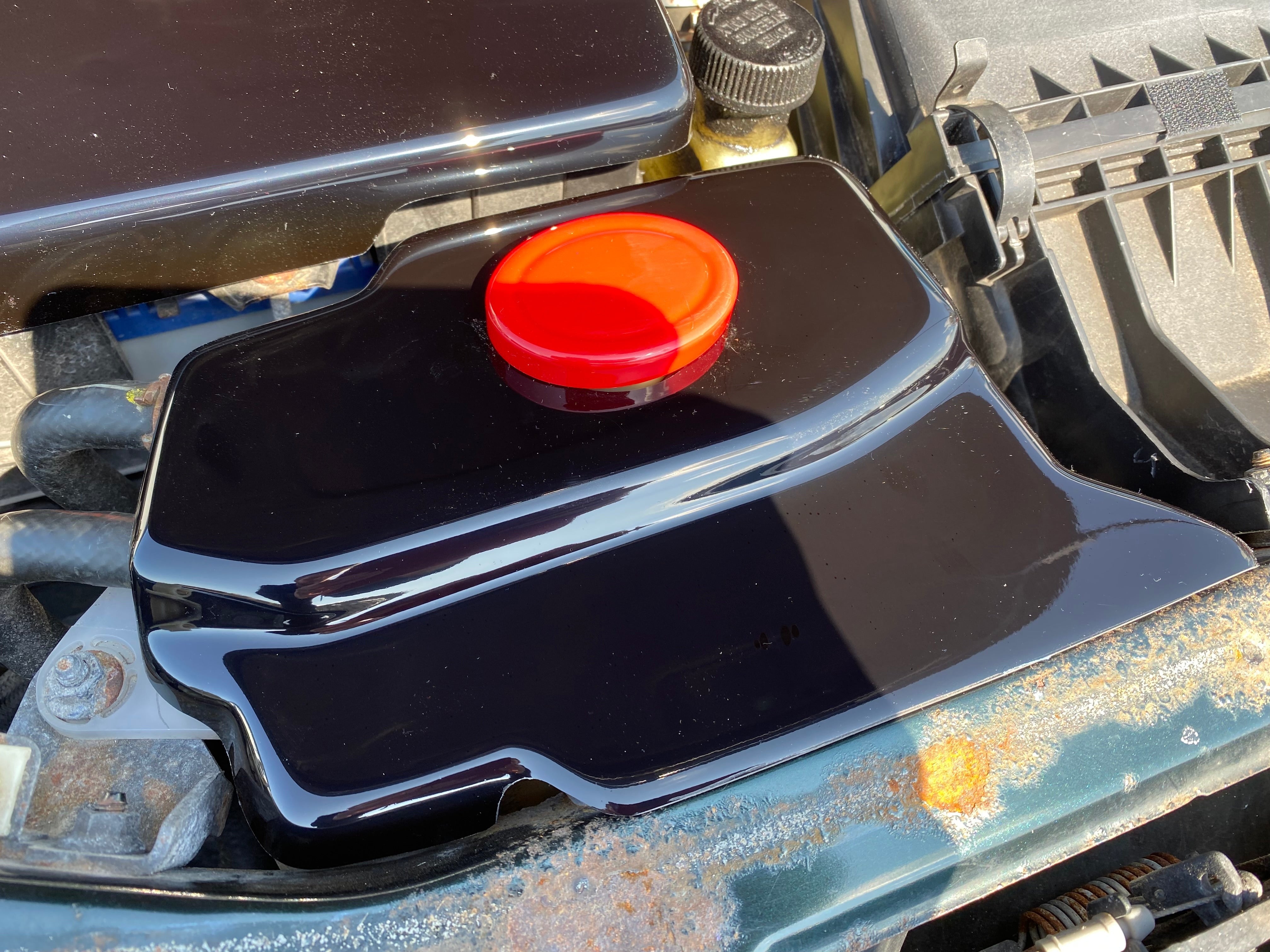 Proform-Kühlmitteltankabdeckung – Mazda MX5/Miata Mk3/3.5/NC (Kunststoffoberflächen)
