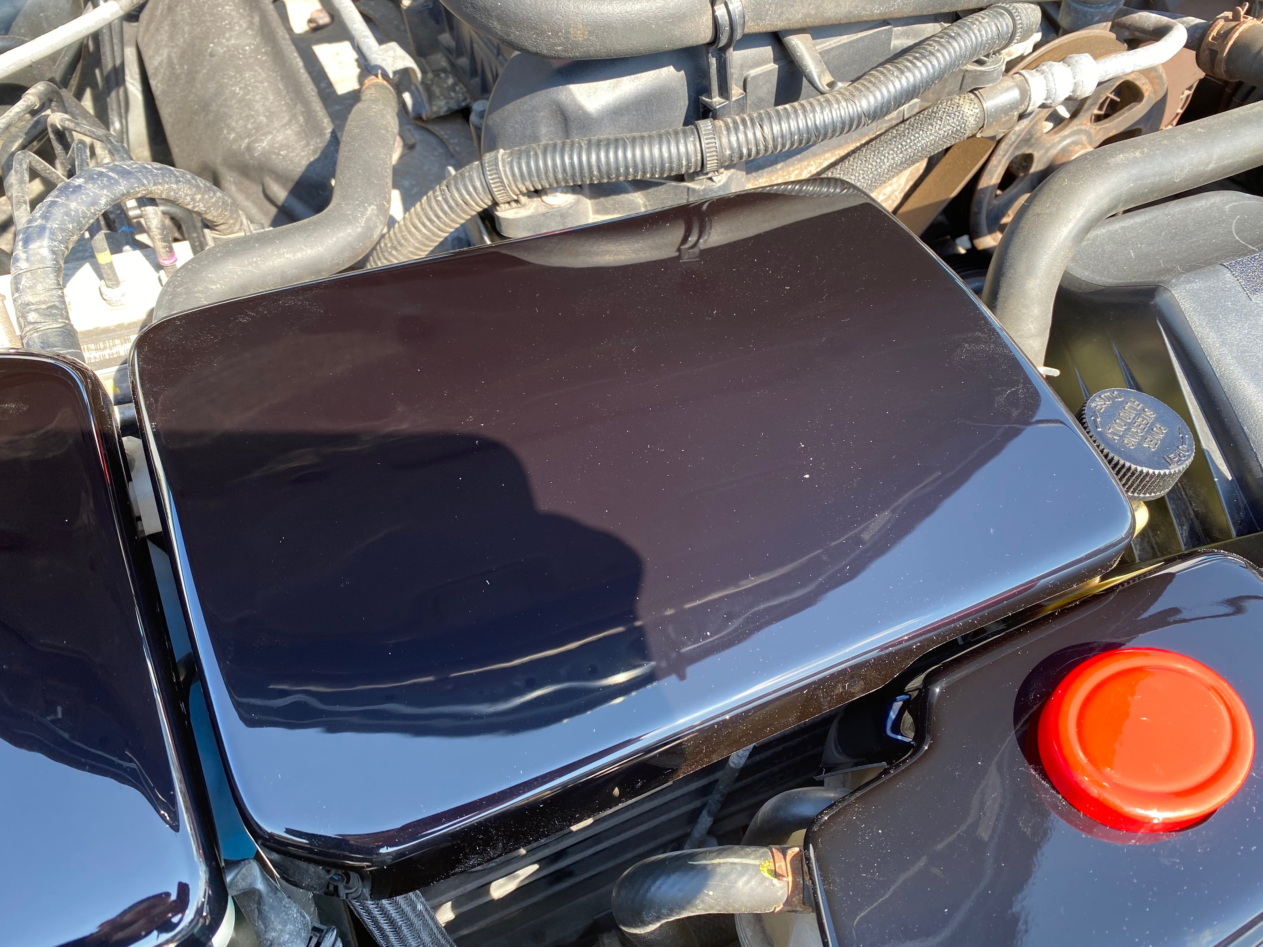 Proform-Batterieabdeckung – Mazda MX5/Miata Mk3/3.5/NC (Kunststoffoberflächen)