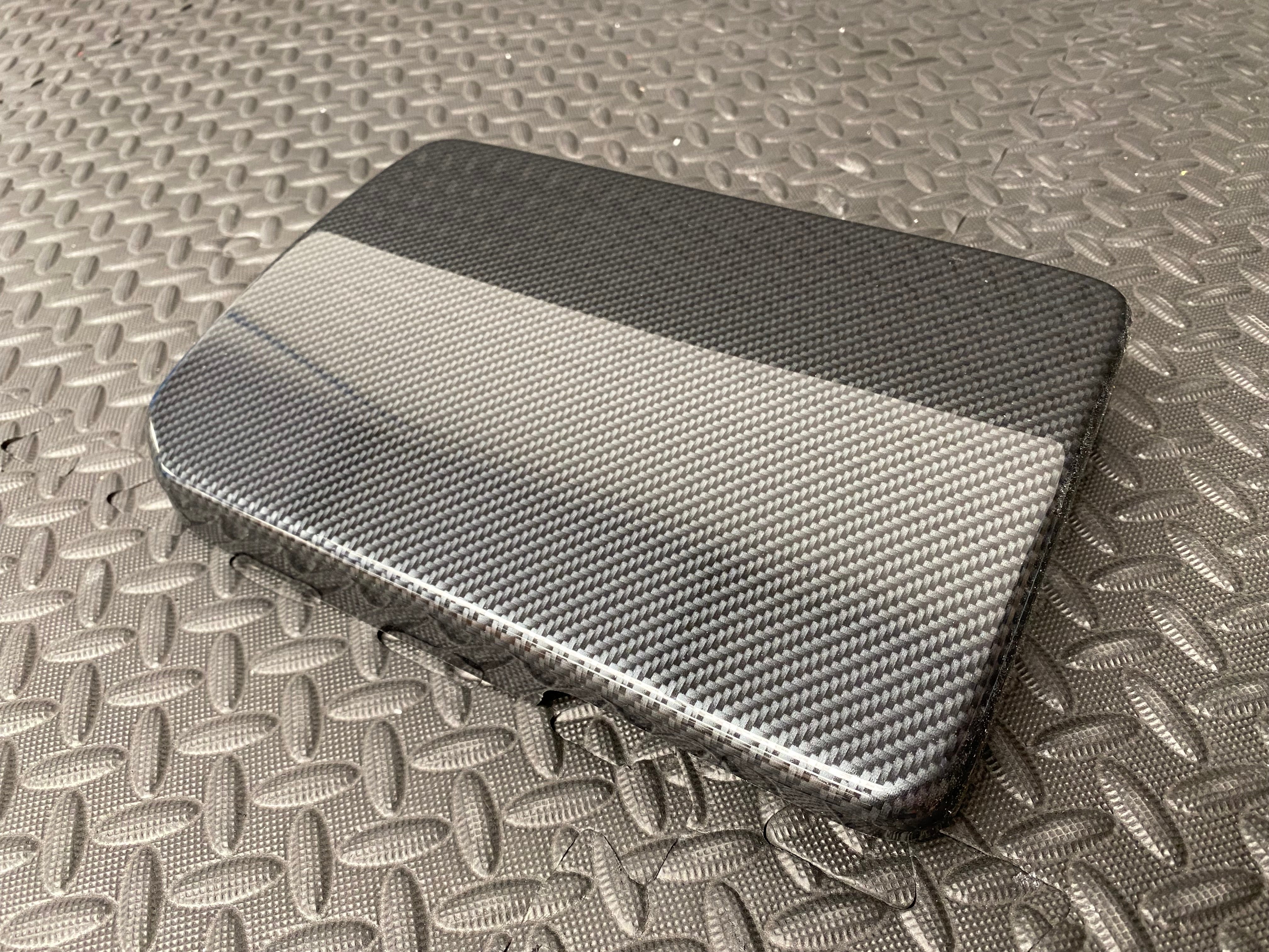 Proform-Batterieabdeckung – Mazda MX5/Miata Mk3/3.5/NC (Kunststoffoberflächen)