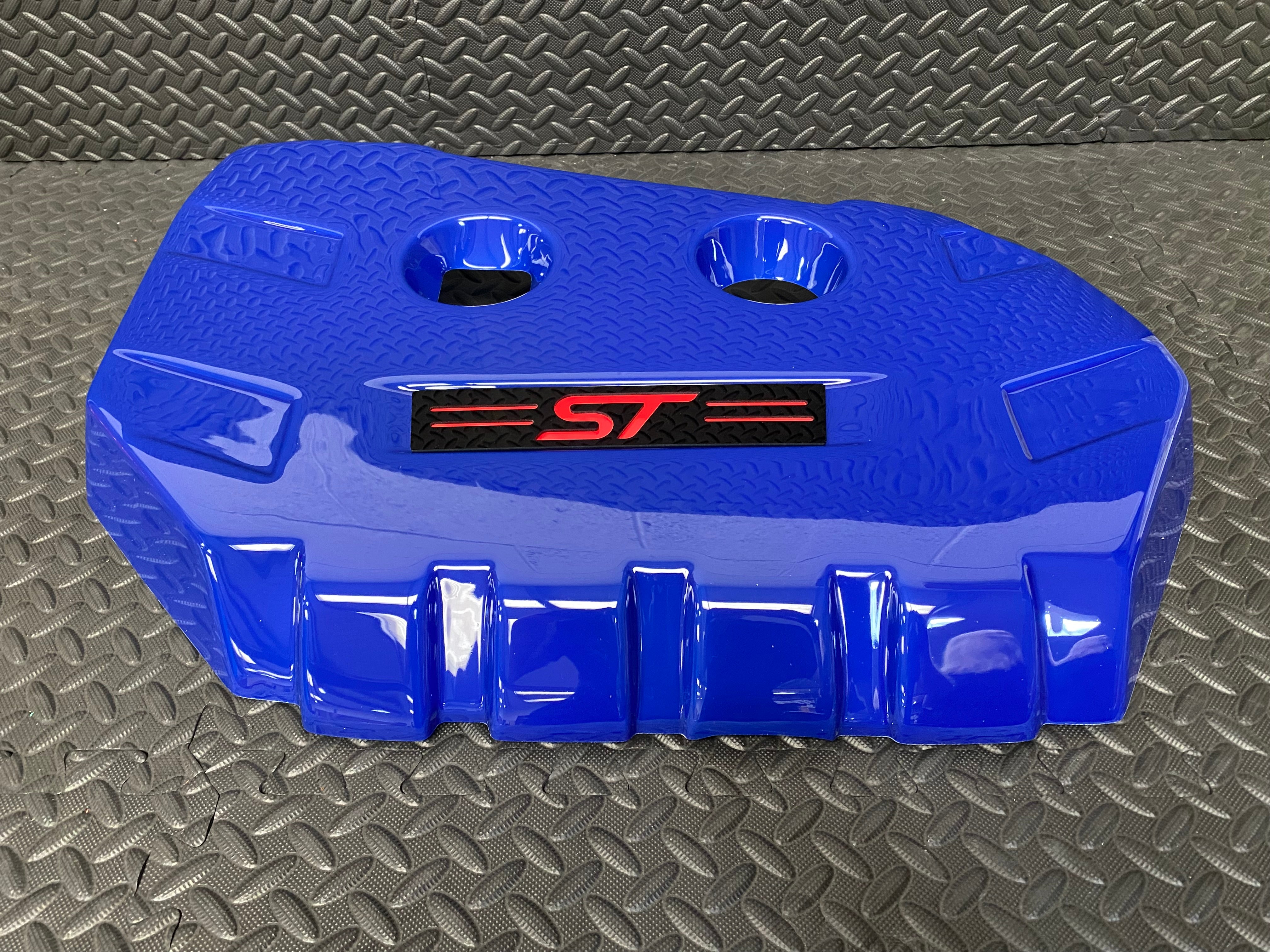 Proform Engine Covers For MK3/3.5 Focus ST Petrol in gloss blue
