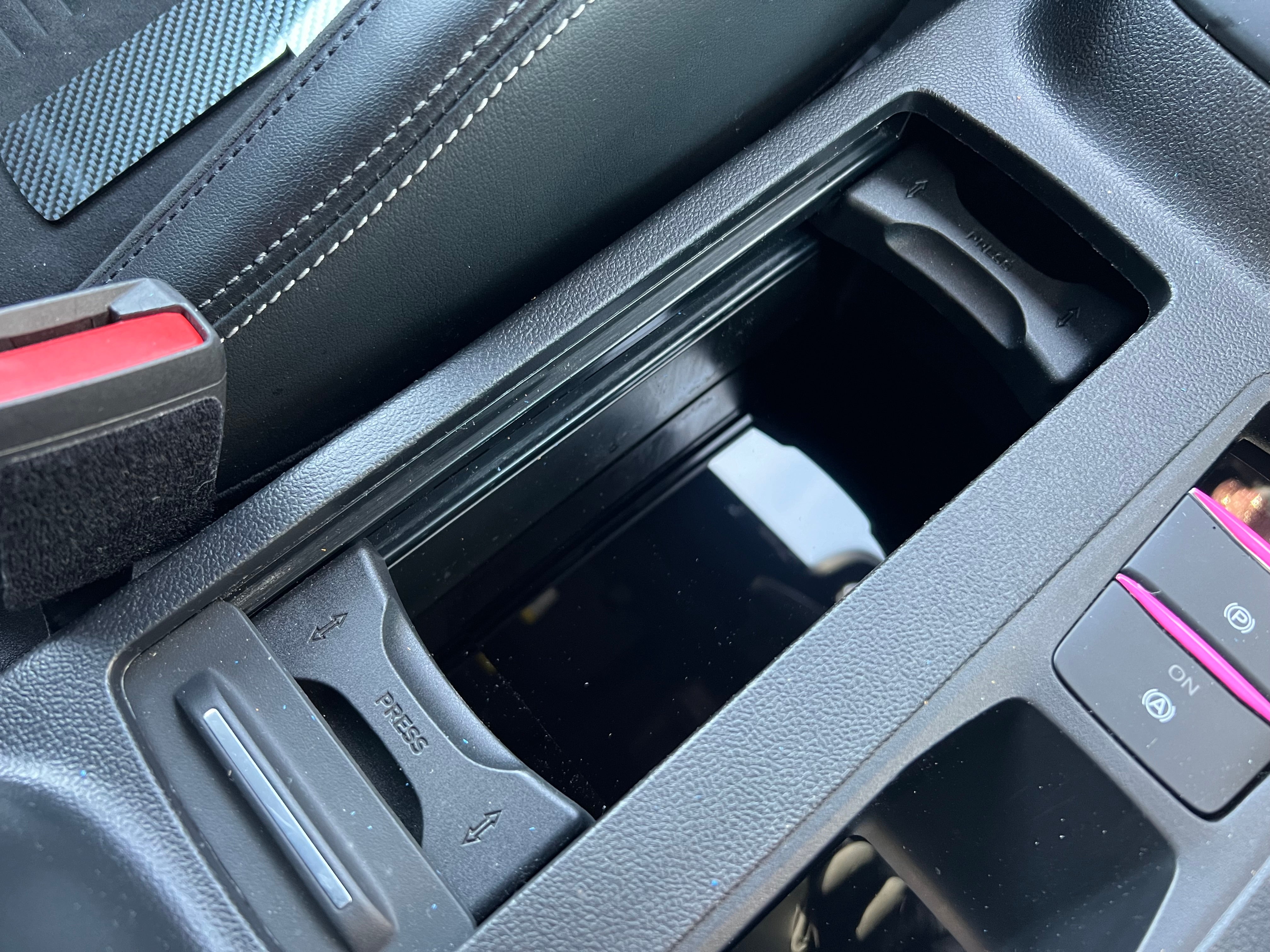 Plaque d'insertion de porte-gobelet pour Focus Mk4