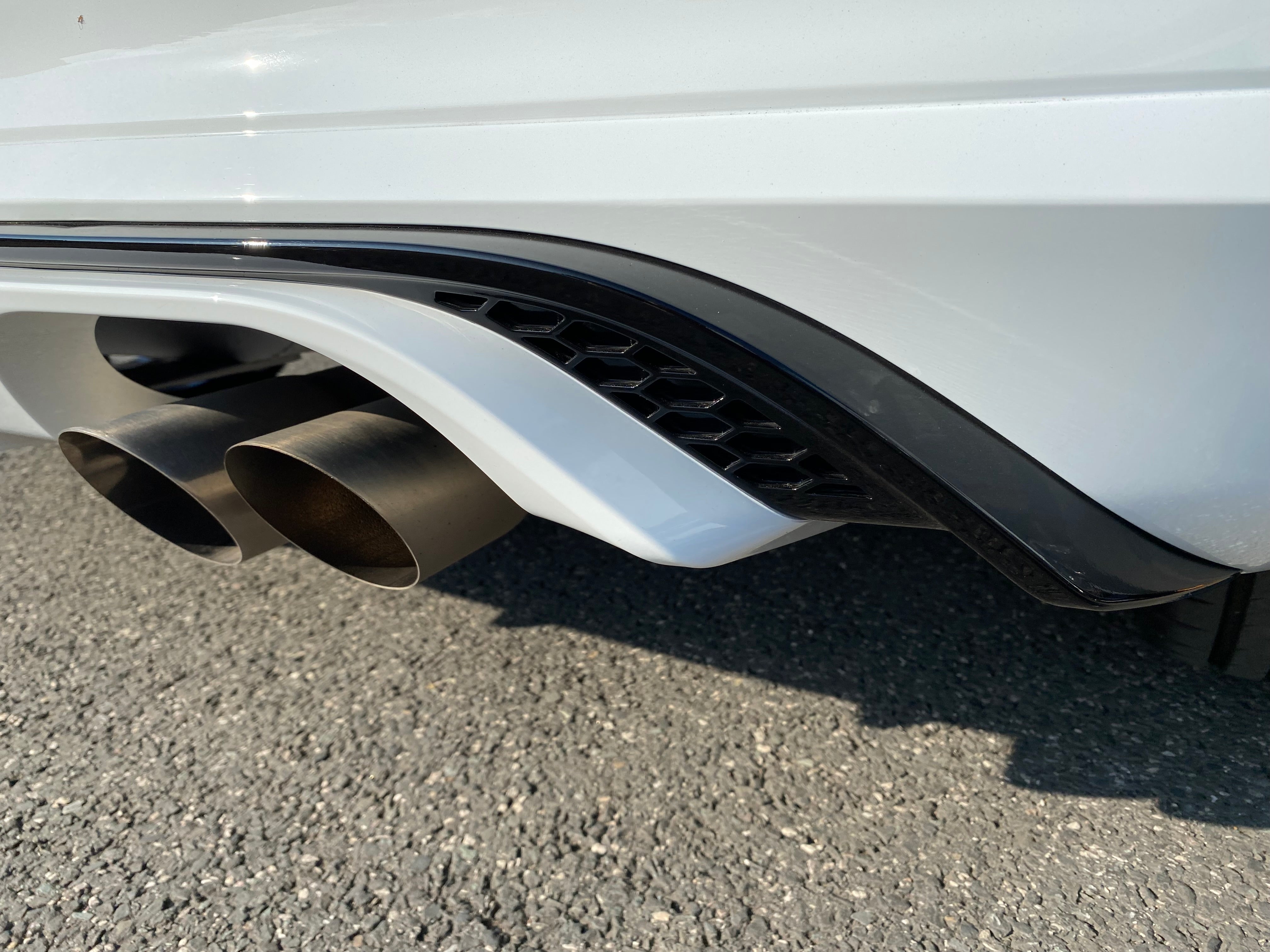 Genuine Ford Upper Mesh Rear Diffuser - Mk8/8.5 Fiesta ST (Gloss Black Painted)