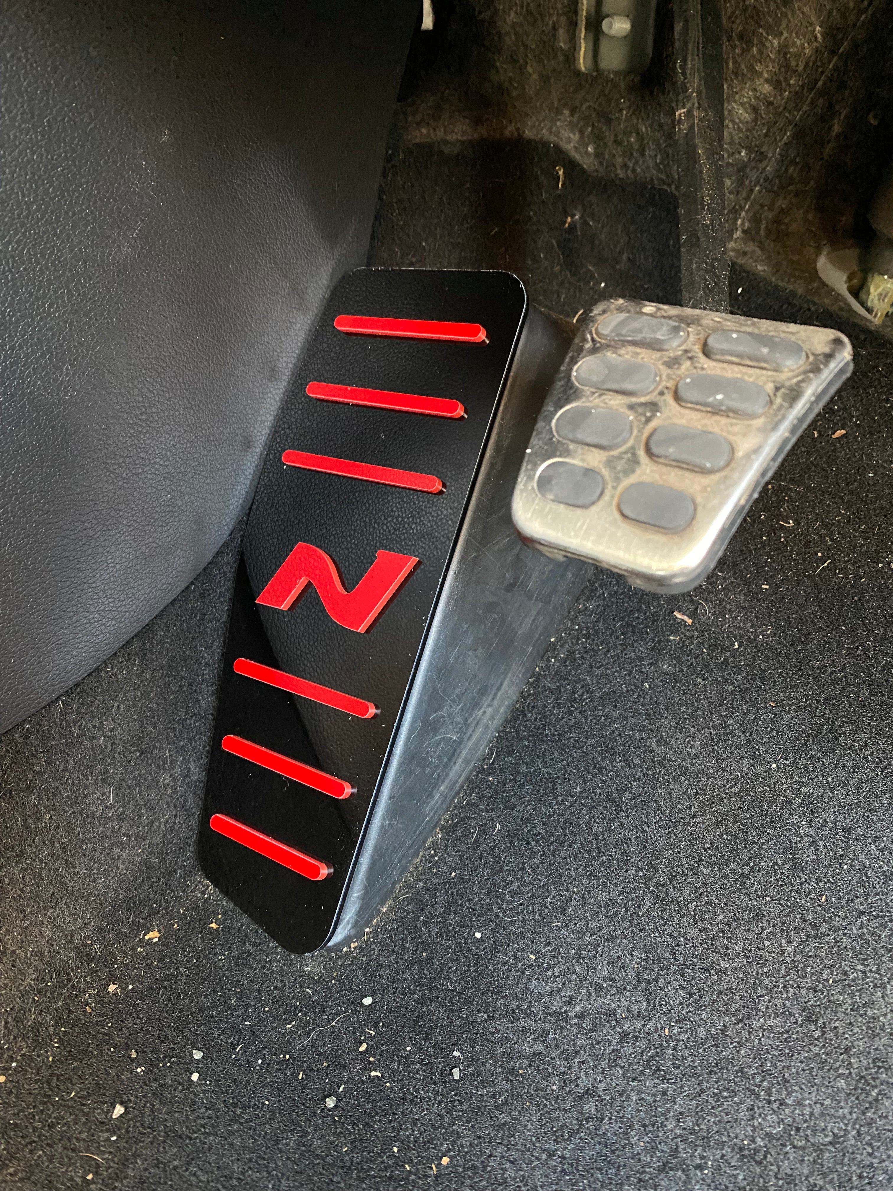 Hyundai i30N Totpedal/Fußstützenplatte (4D-Acryl)