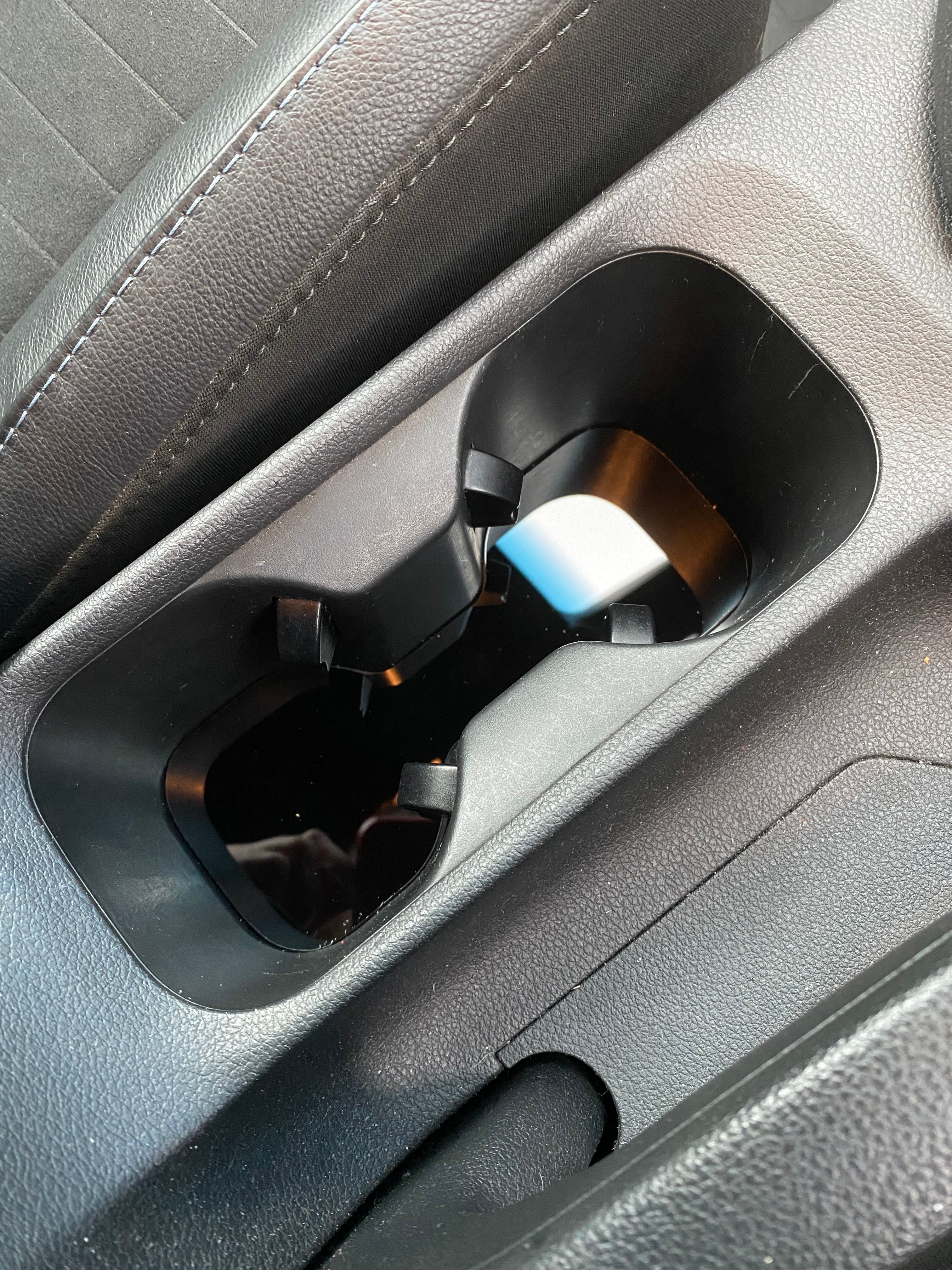 Hyundai i30 Cup Holder Inserts