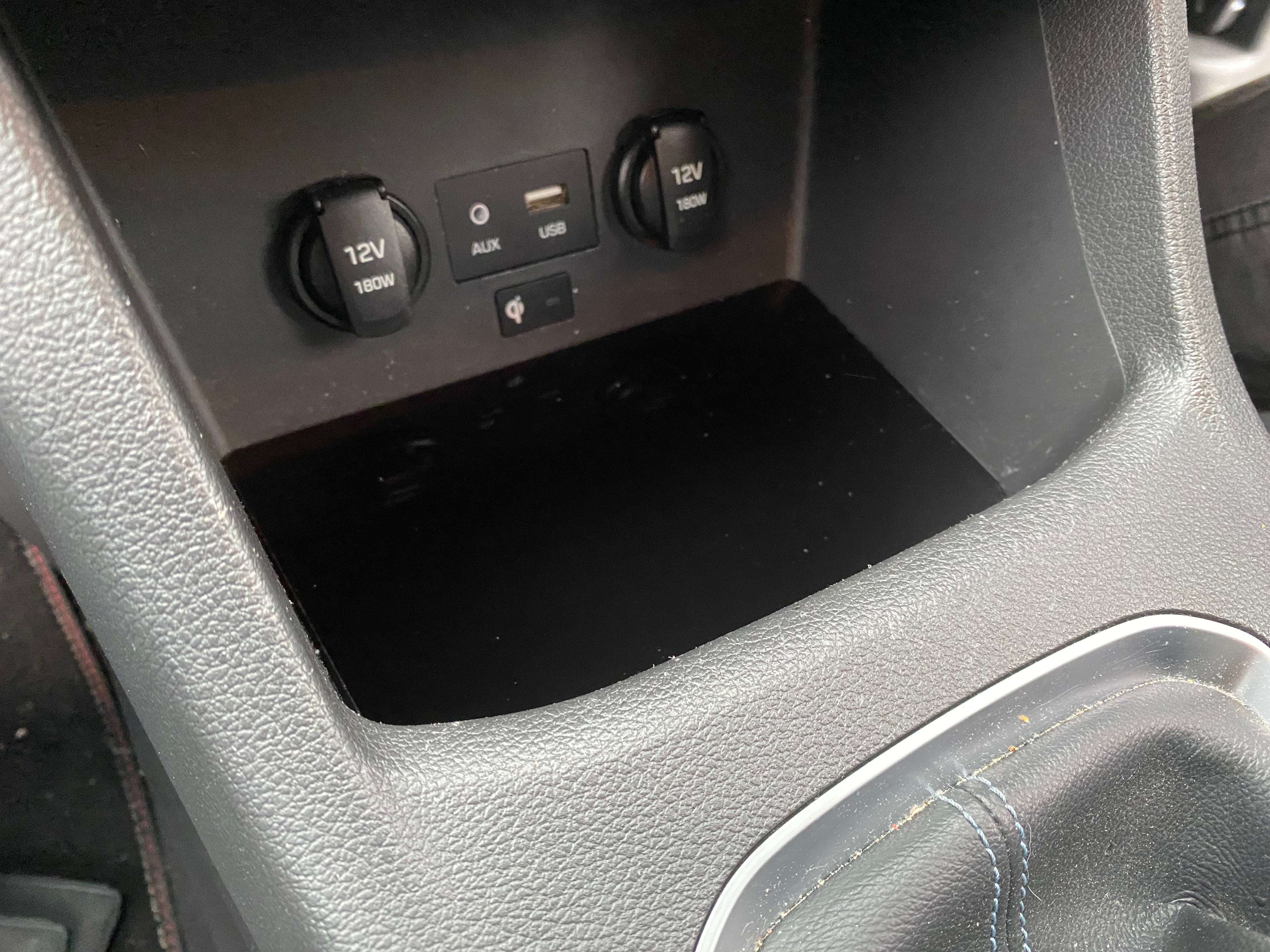 Hyundai i30 Armaturenbrett-Einlegeplatte