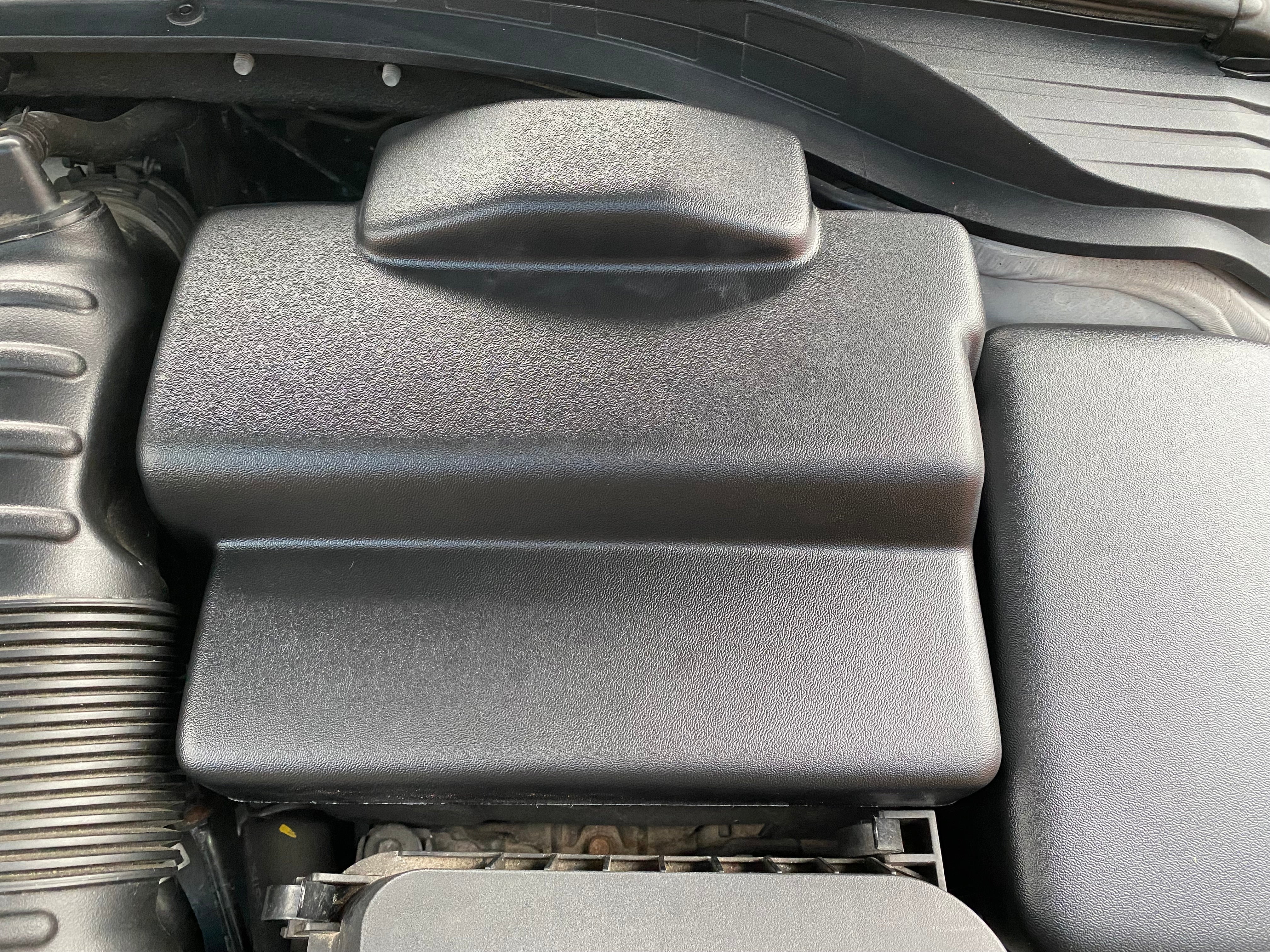 Proform-Batterieabdeckung – Hyundai i30 / Kona N / Veloster N (Kunststoffoberflächen)