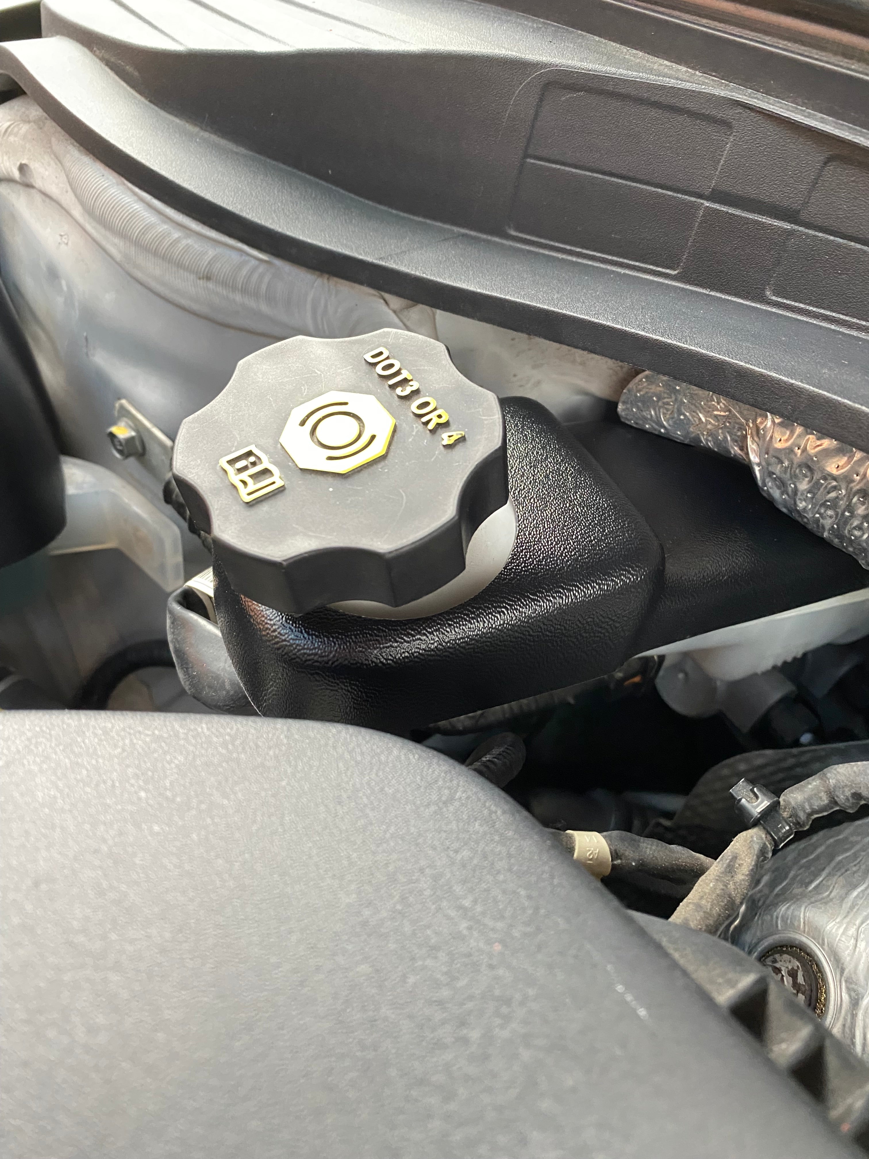 Proform Bremsflüssigkeitsbehälterdeckel – Hyundai i30 / Kona N (Kunststoffoberflächen)