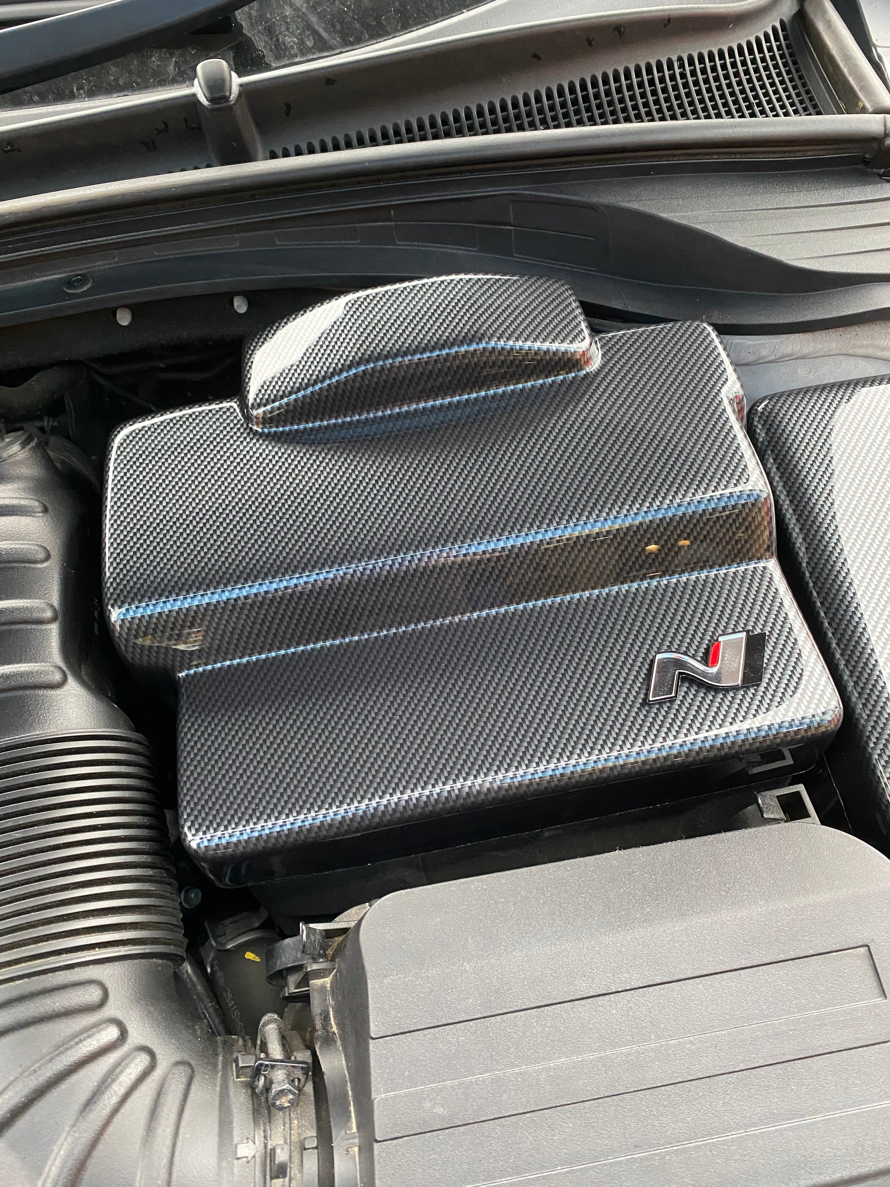 Proform-Batterieabdeckung – Hyundai i30 / Kona N / Veloster N (Kunststoffoberflächen)