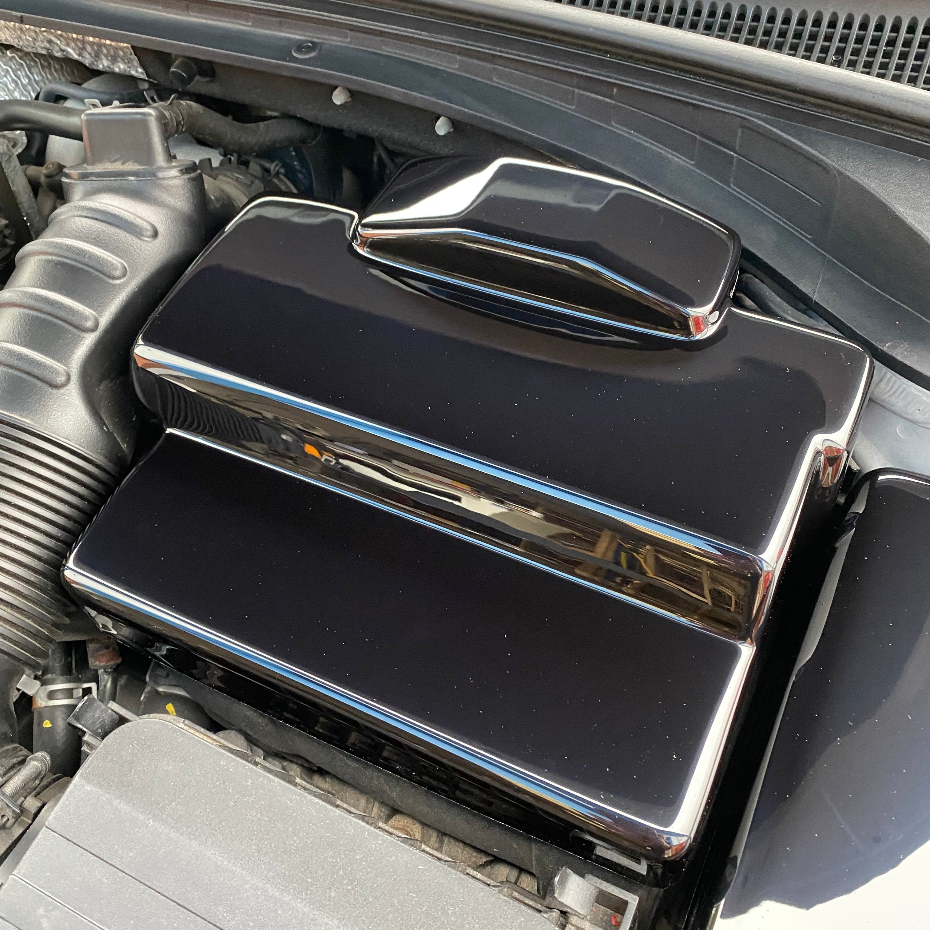 Proform-Batterieabdeckung – Hyundai i30 / Kona N / Veloster N (Kunststoffoberflächen)