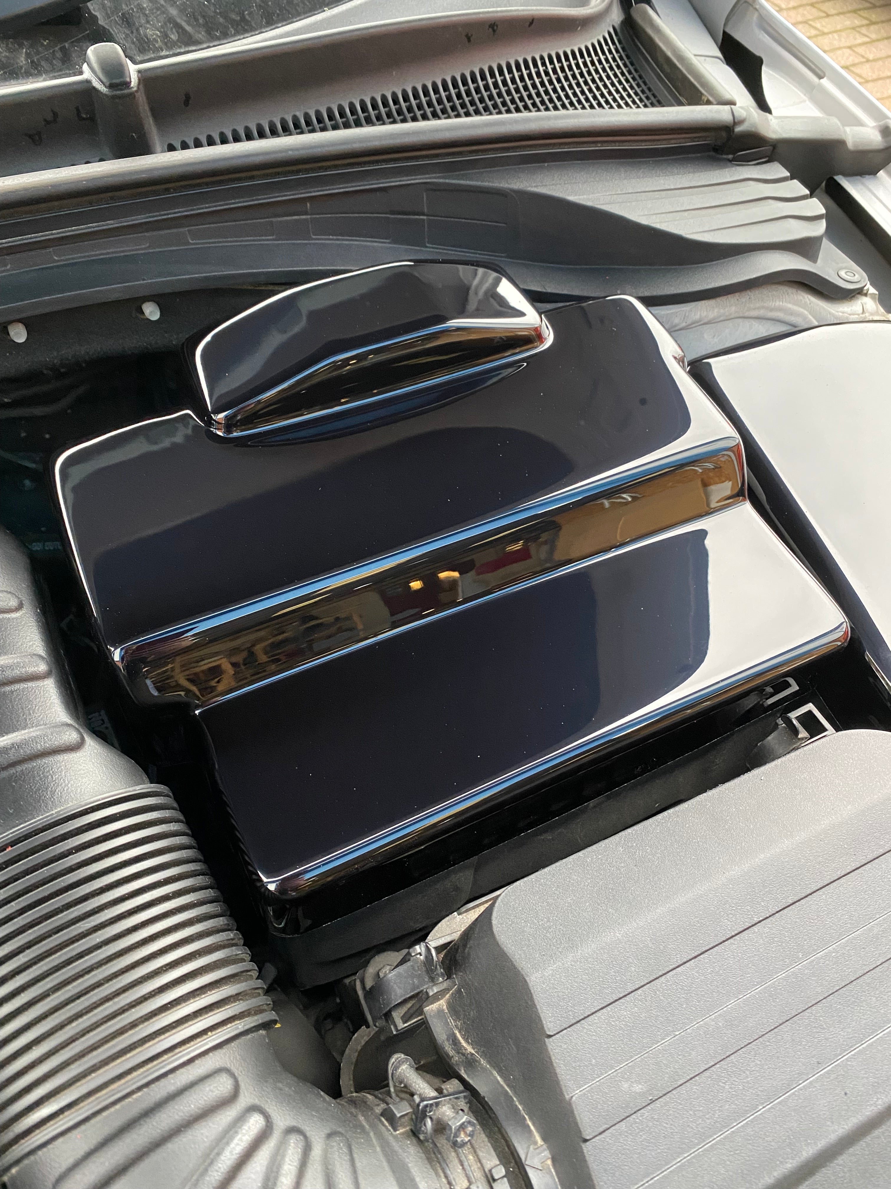 Proform-Batterieabdeckung – Hyundai i30 / Kona N / Veloster N (Kunststoffoberflächen)