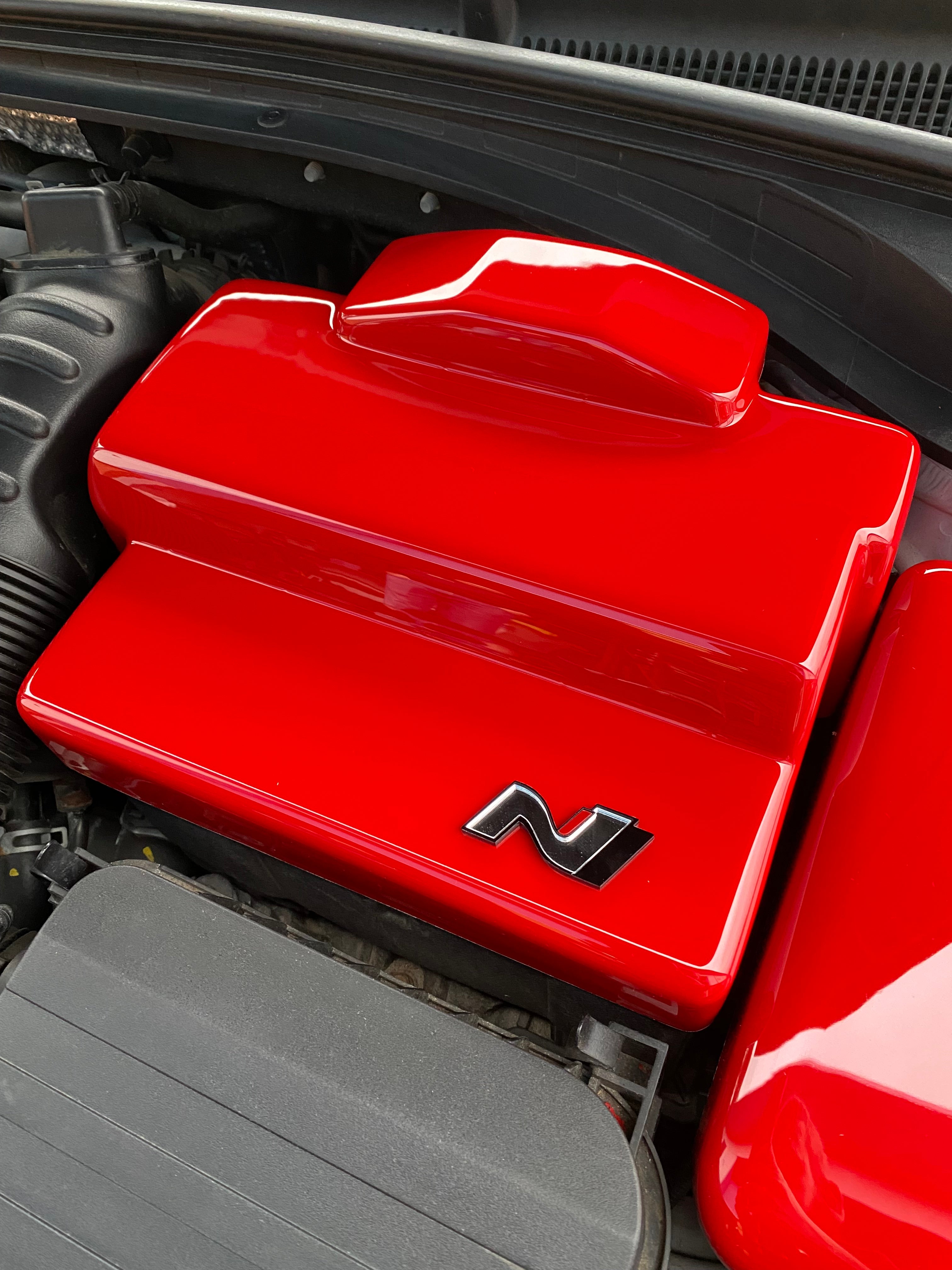 Proform-Batterieabdeckung – Hyundai i30 / Kona N / Veloster N (Kunststoffoberflächen)