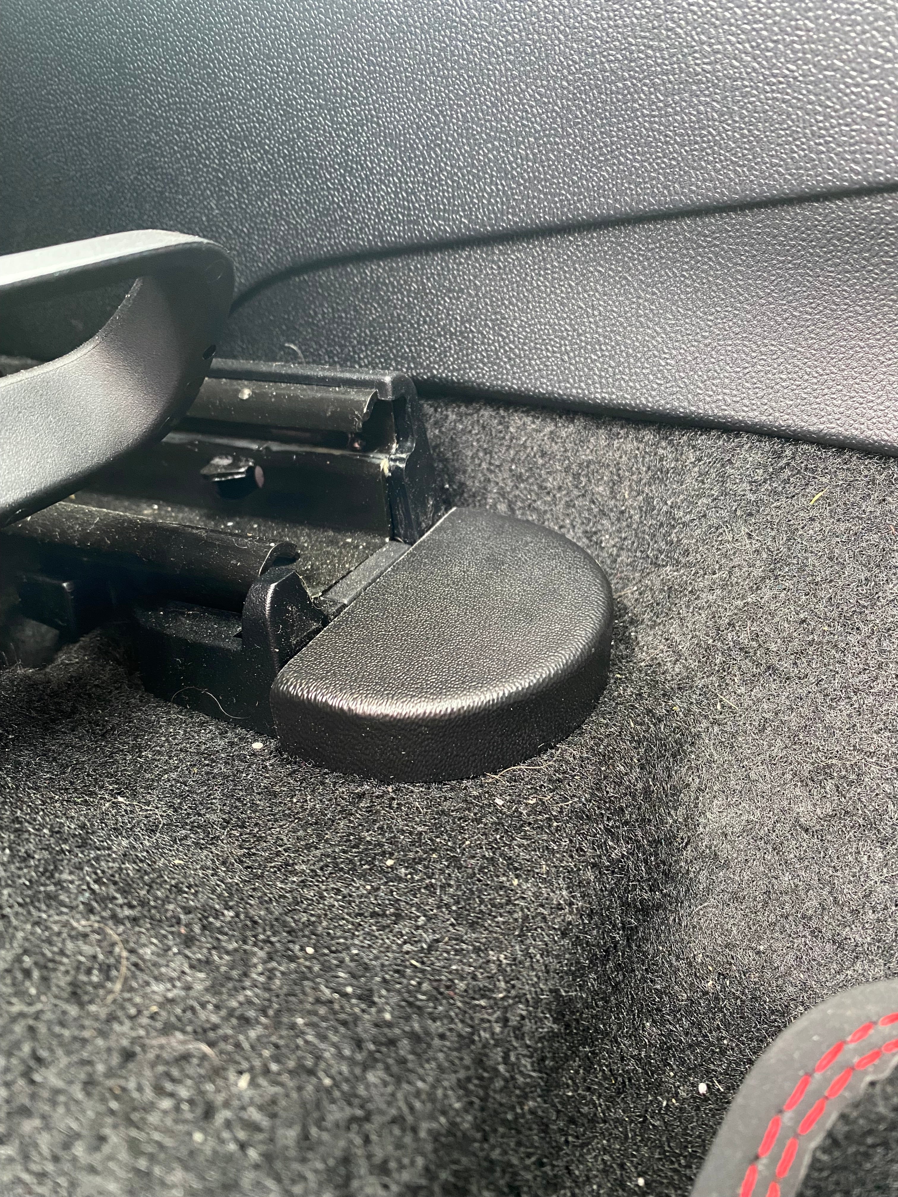 Seat Rail End Covers - Mk8/8.5 Fiesta