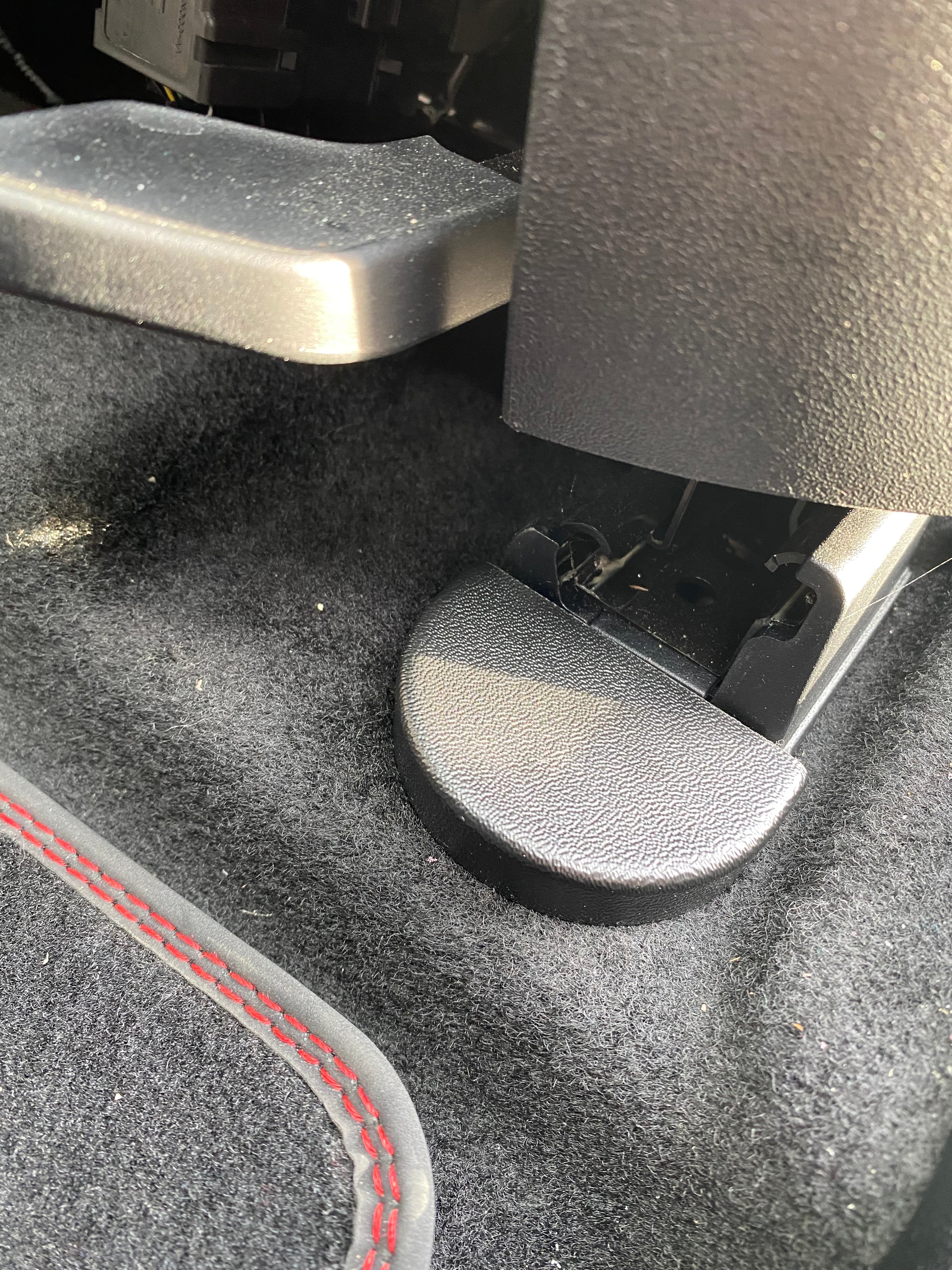 Seat Rail End Covers - Mk8/8.5 Fiesta