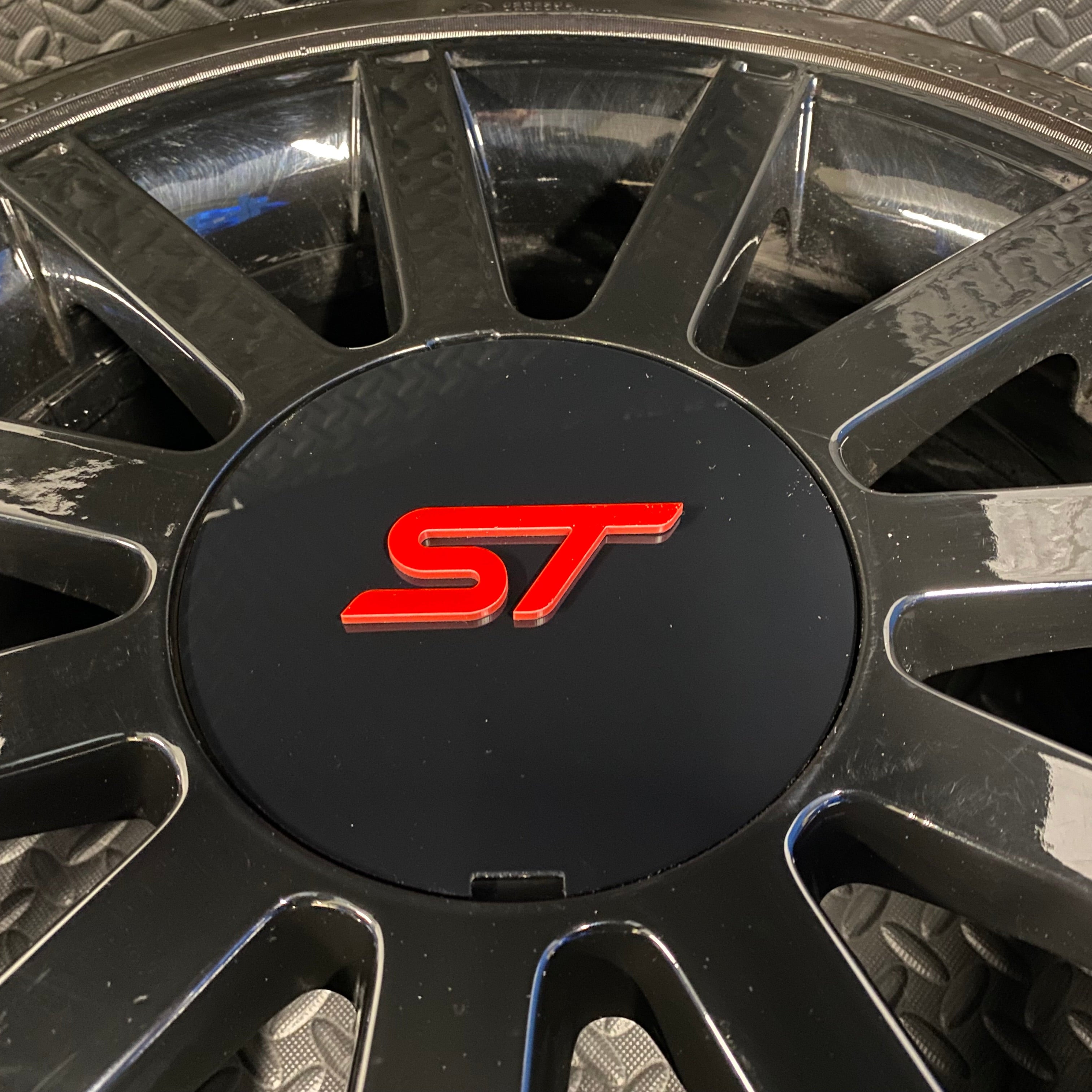 Proform Mk6 Fiesta ST150 Wheel Centre Caps (Set of 4)