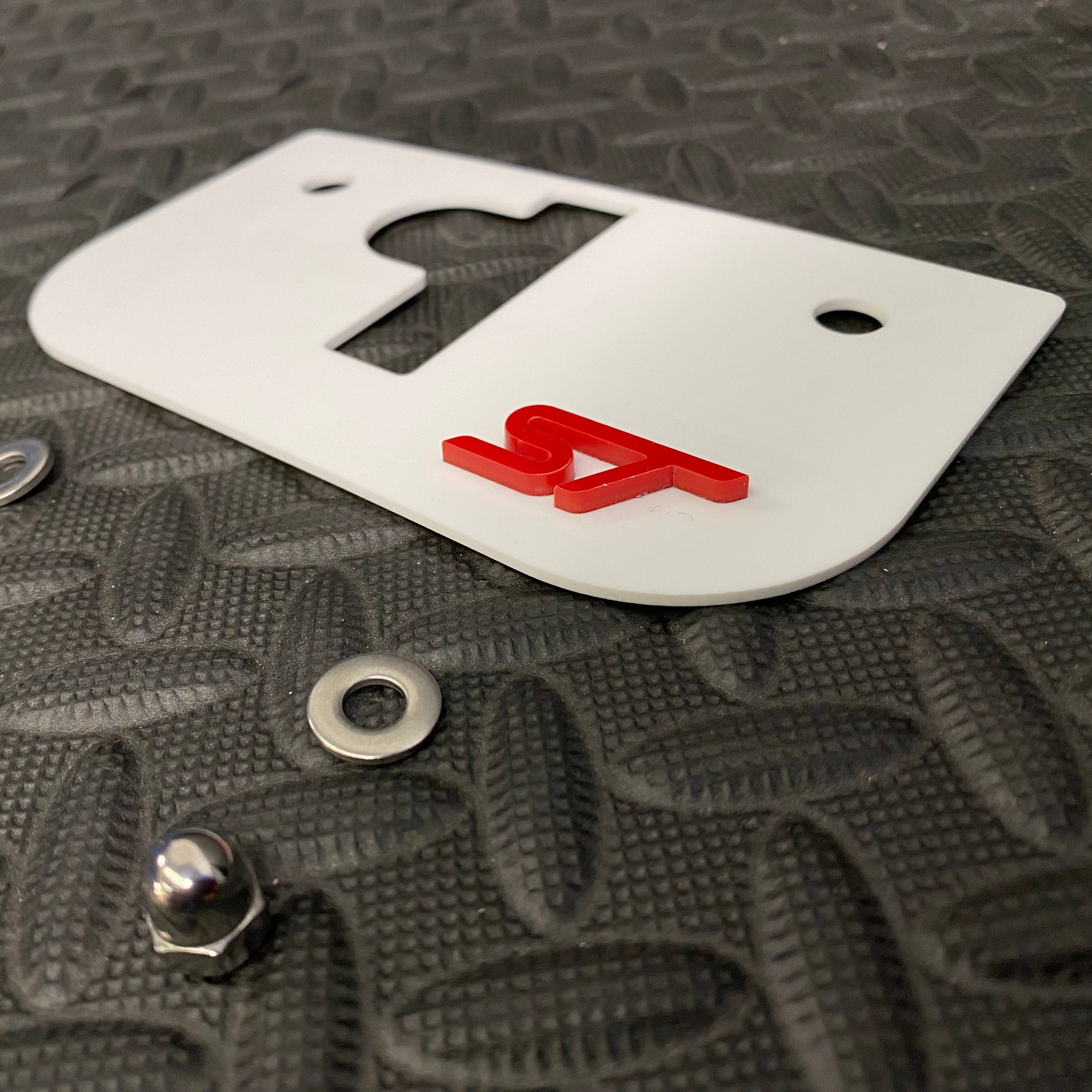 Proform Upper Bonnet Catch Plate - Mk8 Fiesta