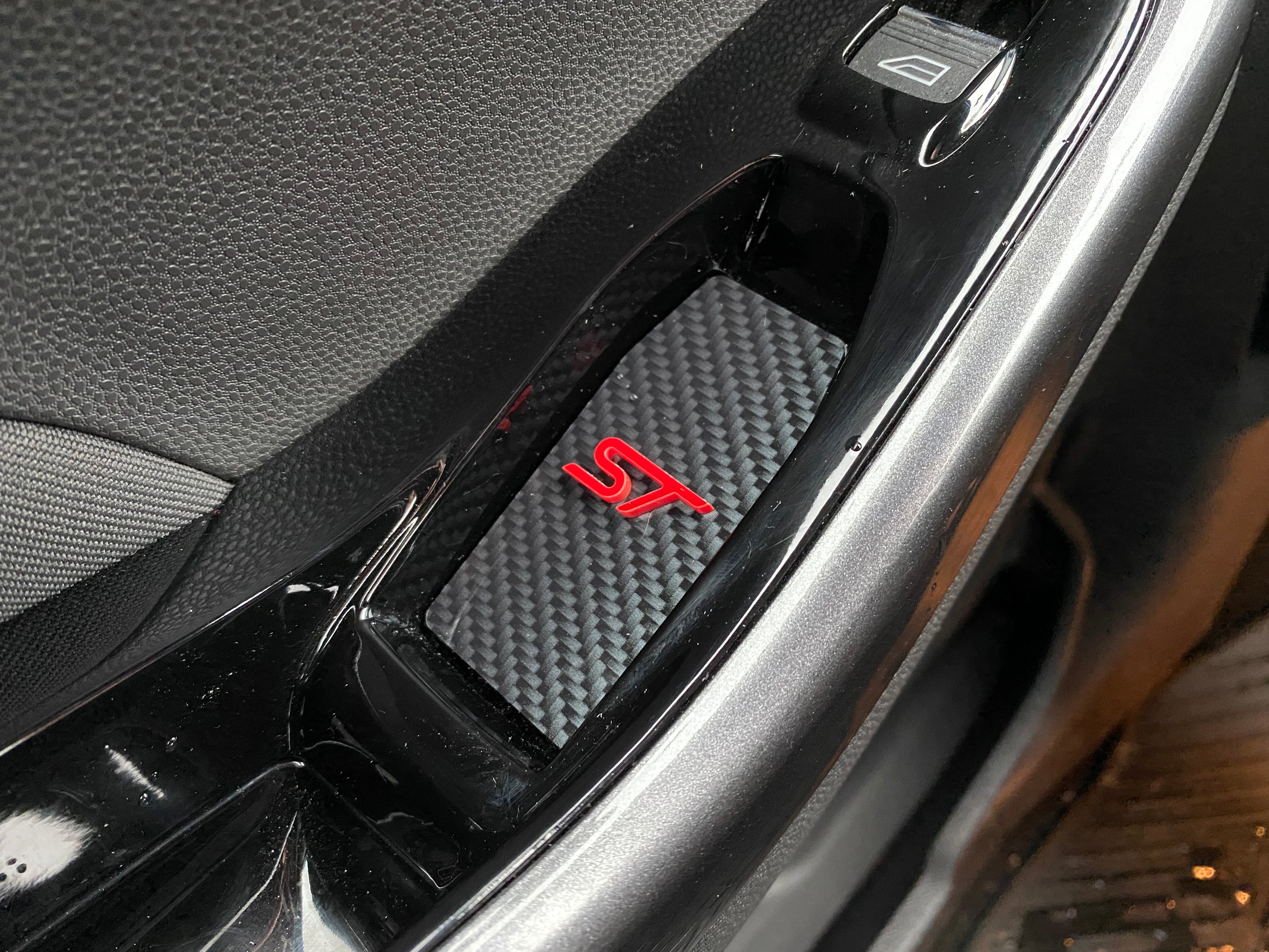 Mk7.5 Fiesta Door Handle Inserts (3D Logo)