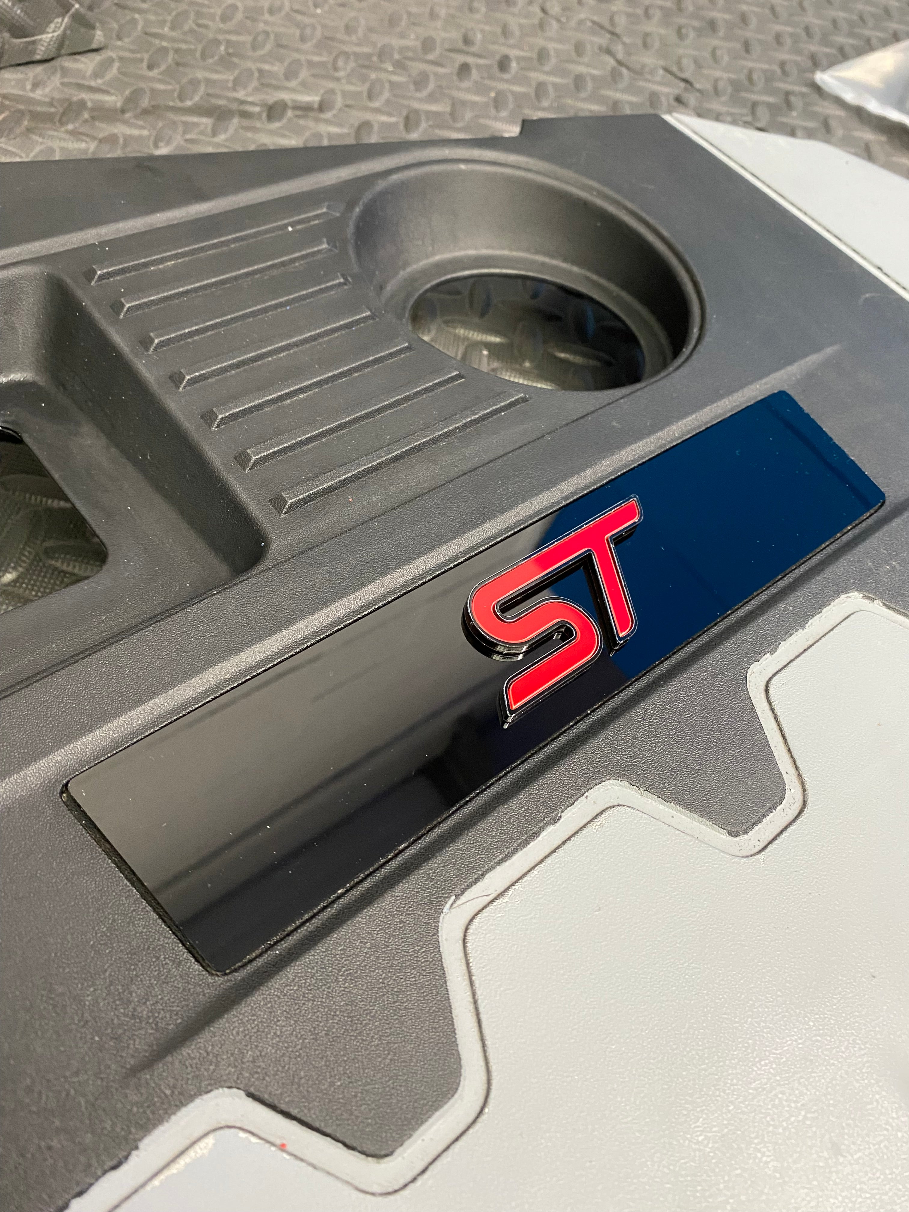 Proform Engine Cover Badge Plates With 3D Logo - Mk3/3.5 Focus ST