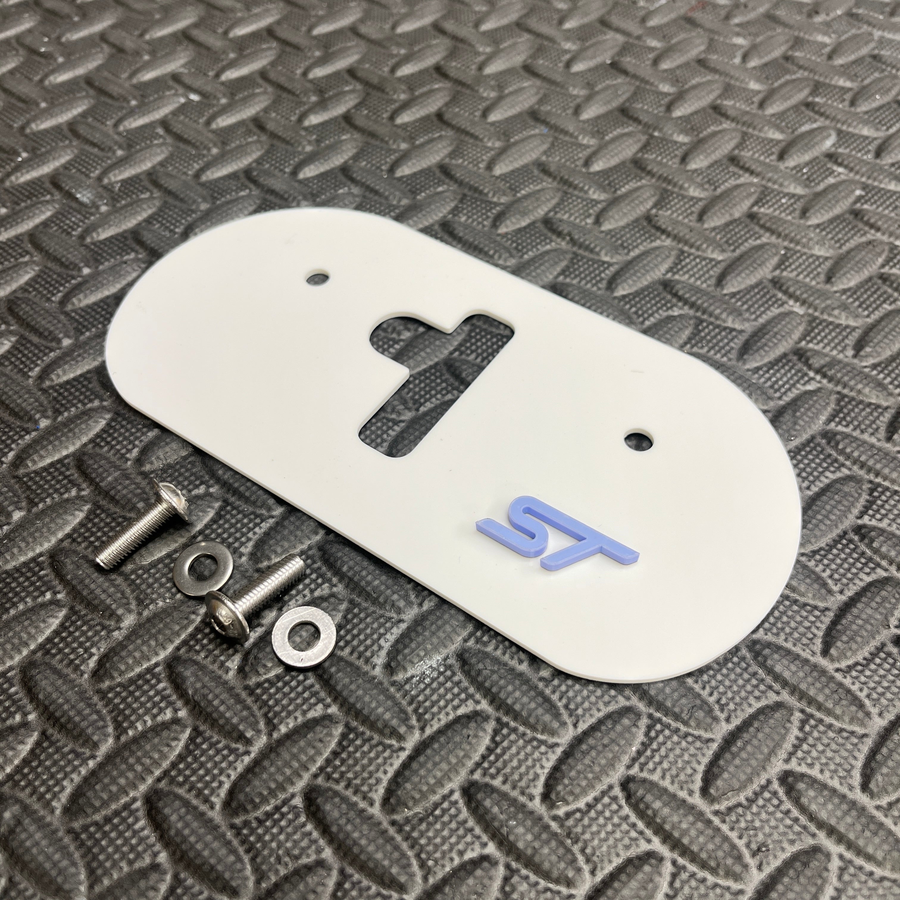 Proform Upper Bonnet Catch Plate - Mk7.5 Fiesta