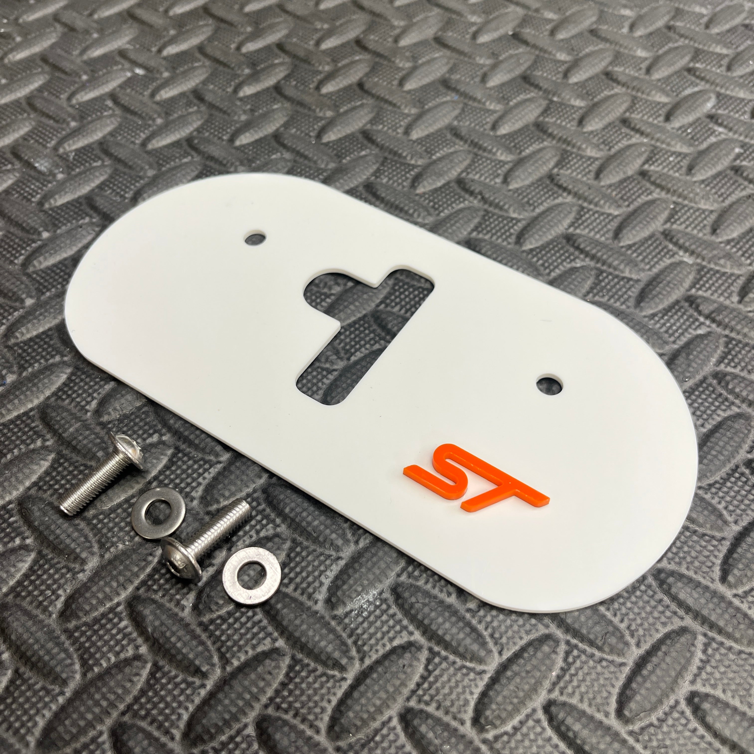 Proform Upper Bonnet Catch Plate - Mk7.5 Fiesta