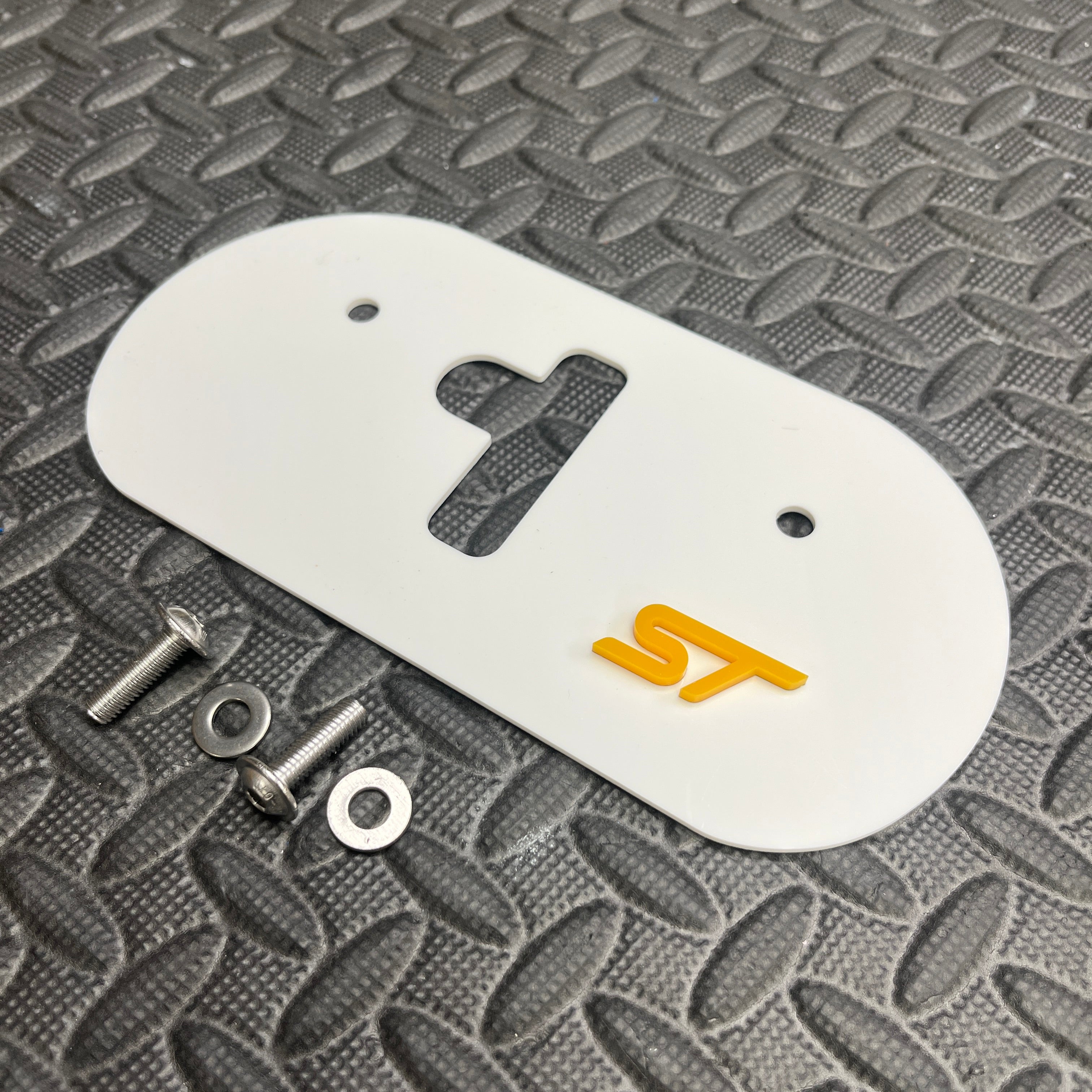 Proform Upper Bonnet Catch Plate - Mk7.5 Fiesta