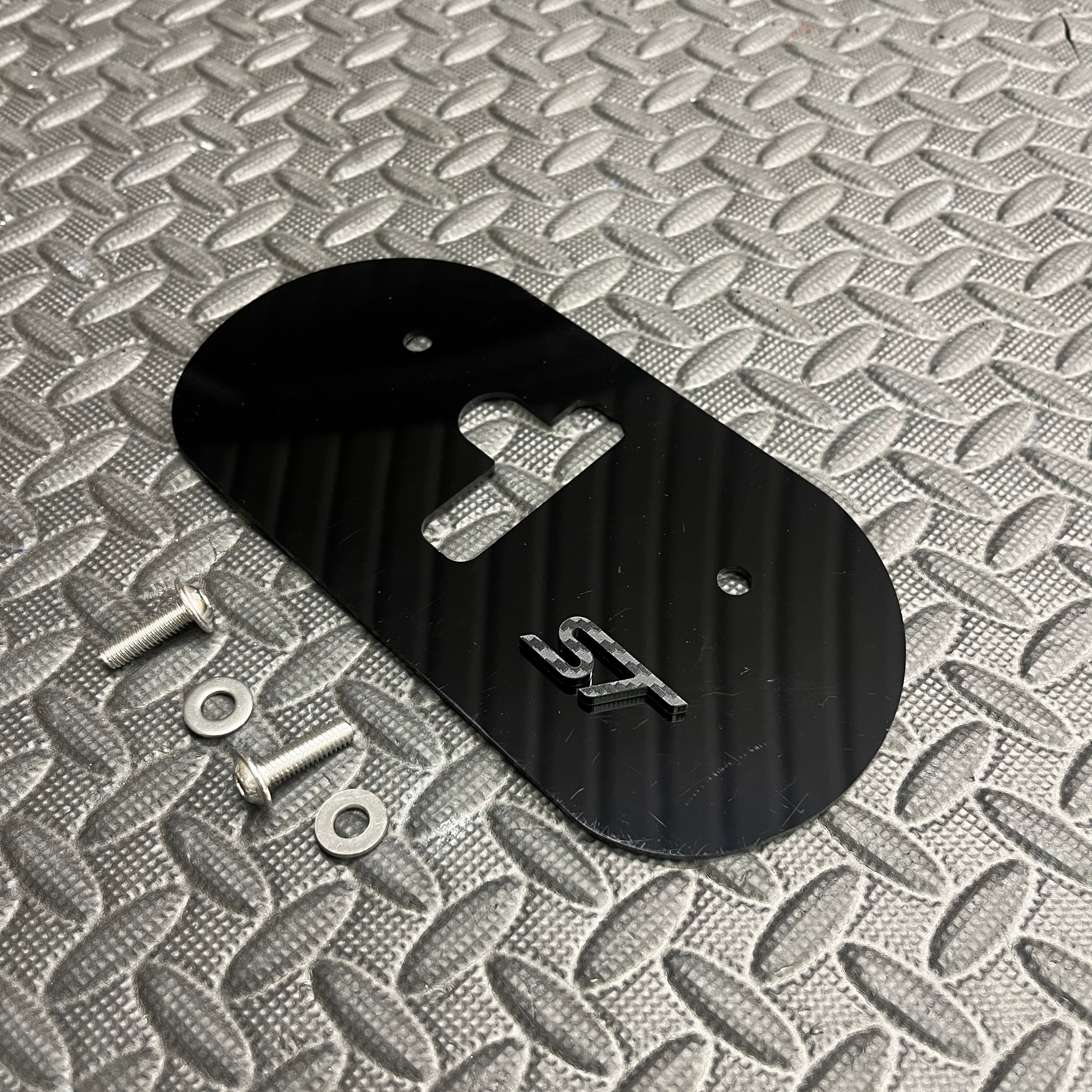 Proform Upper Bonnet Catch Plate - Mk7.5 Fiesta