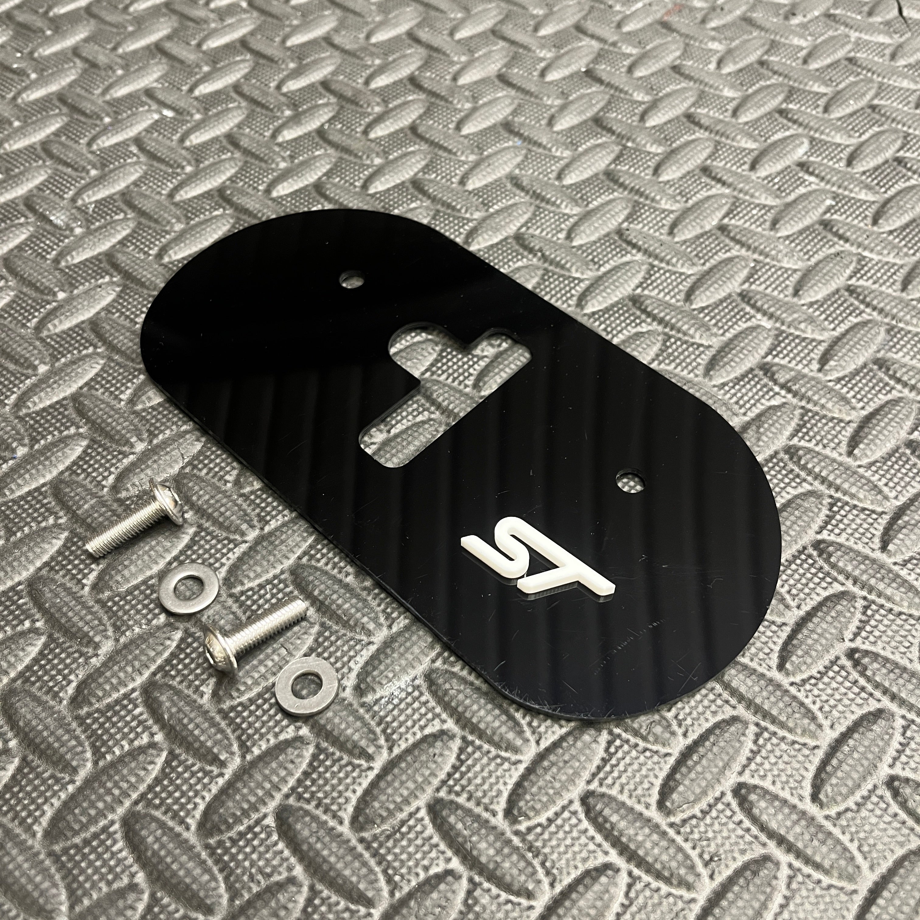 Proform Upper Bonnet Catch Plate - Mk7.5 Fiesta