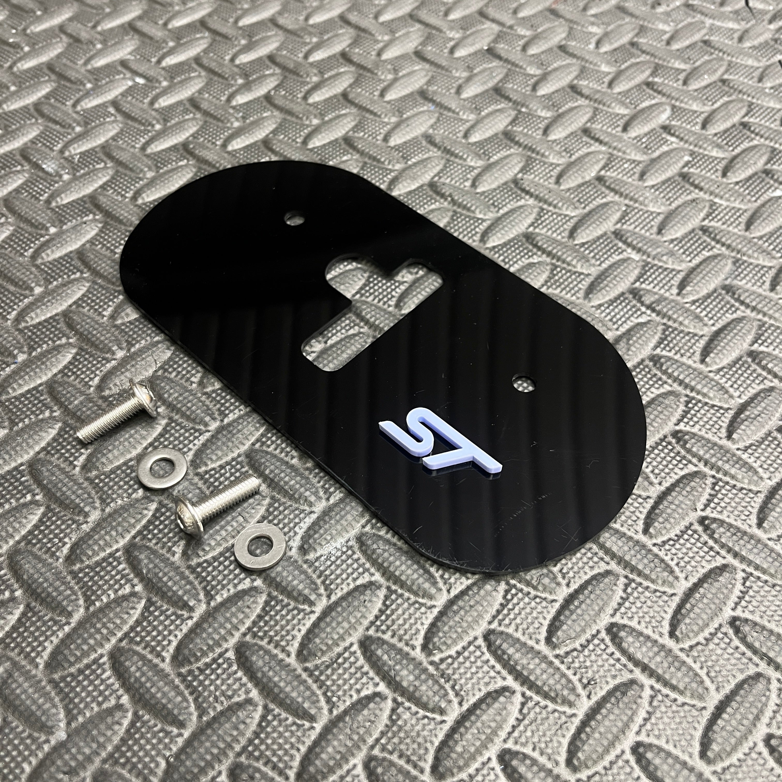 Proform Upper Bonnet Catch Plate - Mk7.5 Fiesta