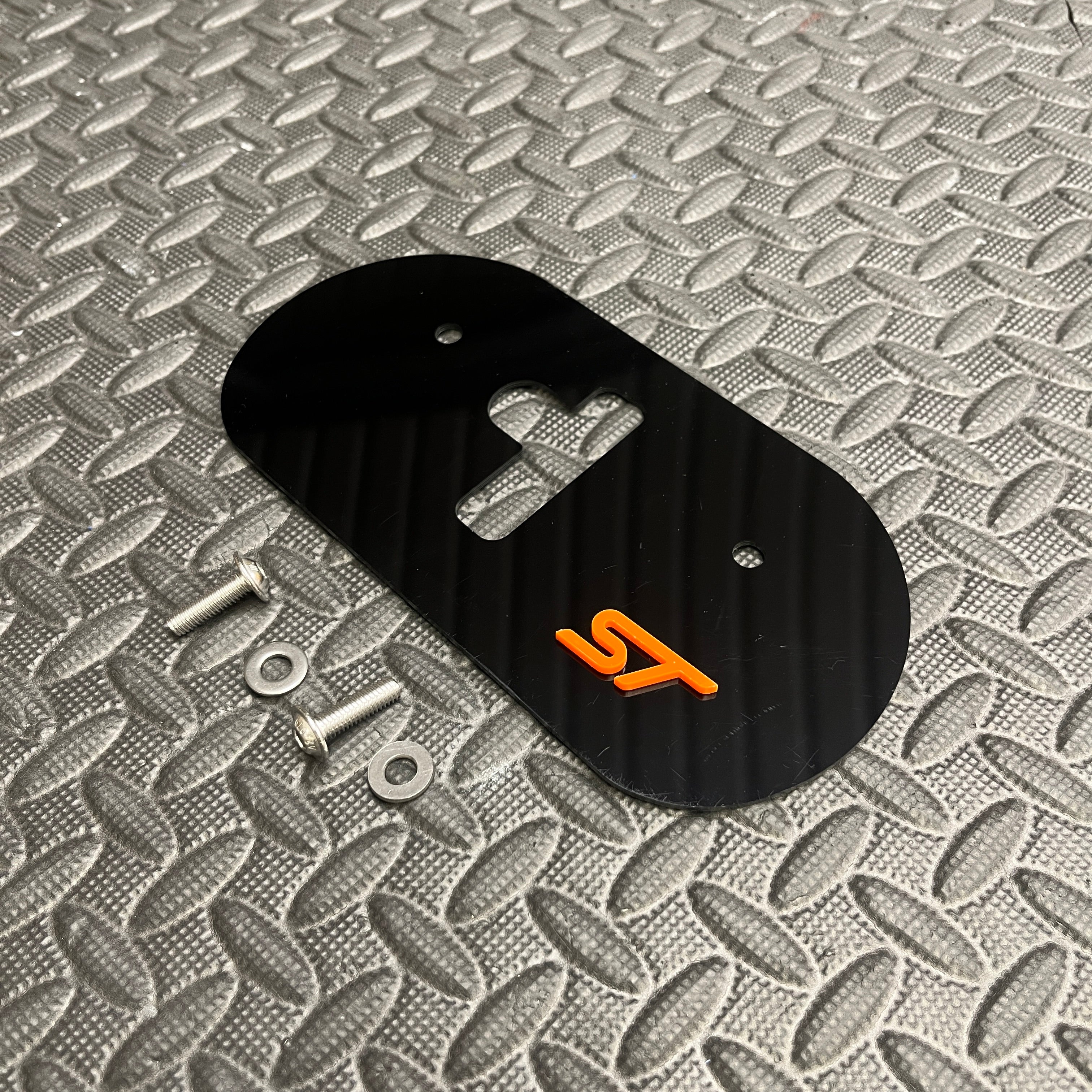 Proform Upper Bonnet Catch Plate - Mk7.5 Fiesta