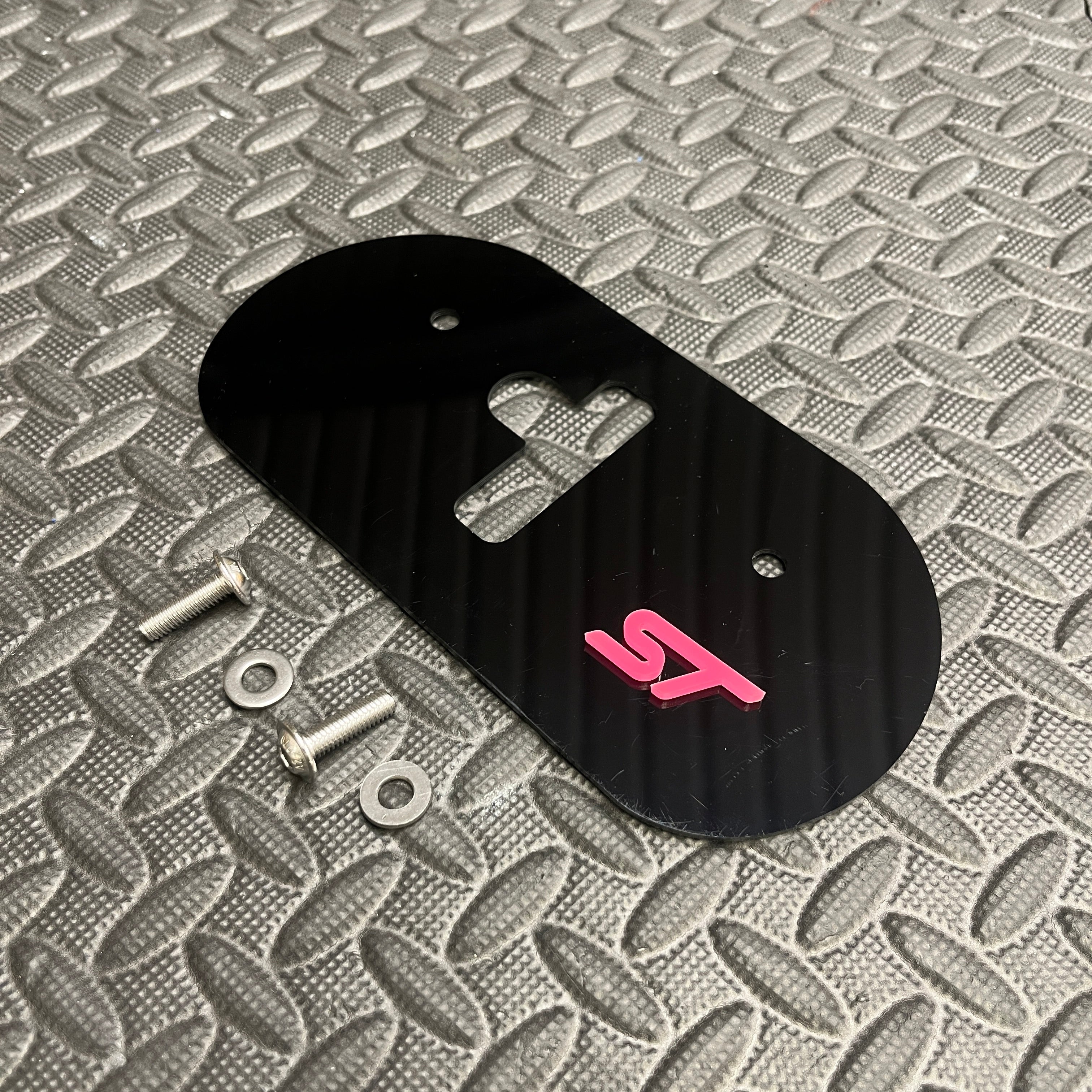 Proform Upper Bonnet Catch Plate - Mk7.5 Fiesta