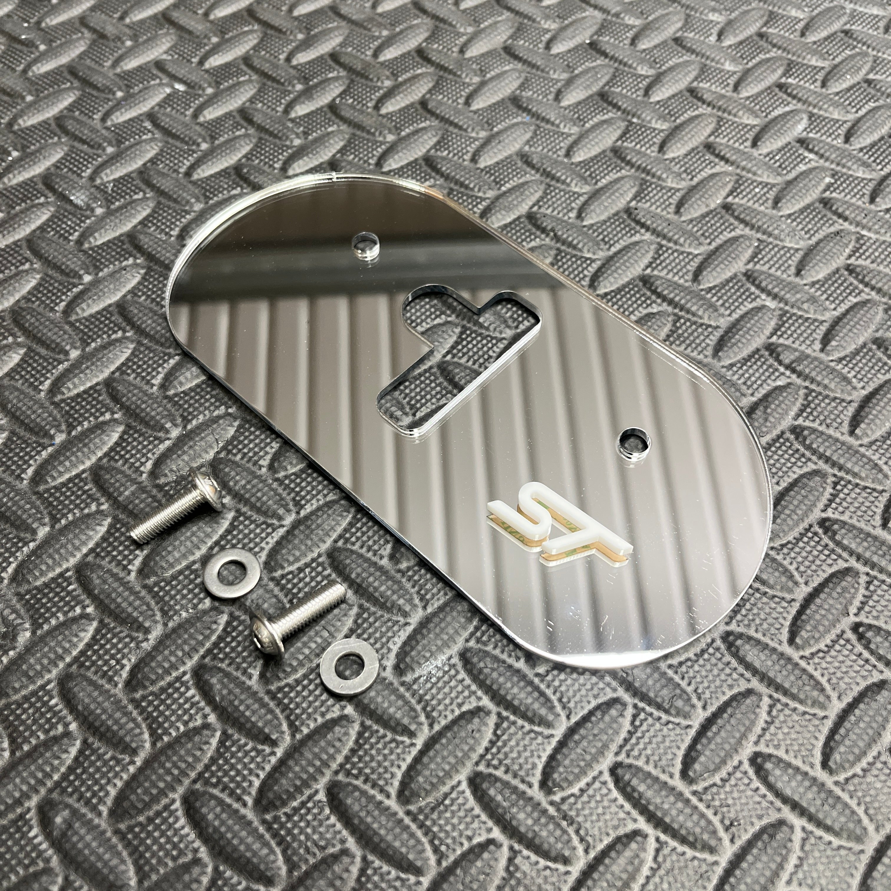 Proform Upper Bonnet Catch Plate - Mk7.5 Fiesta