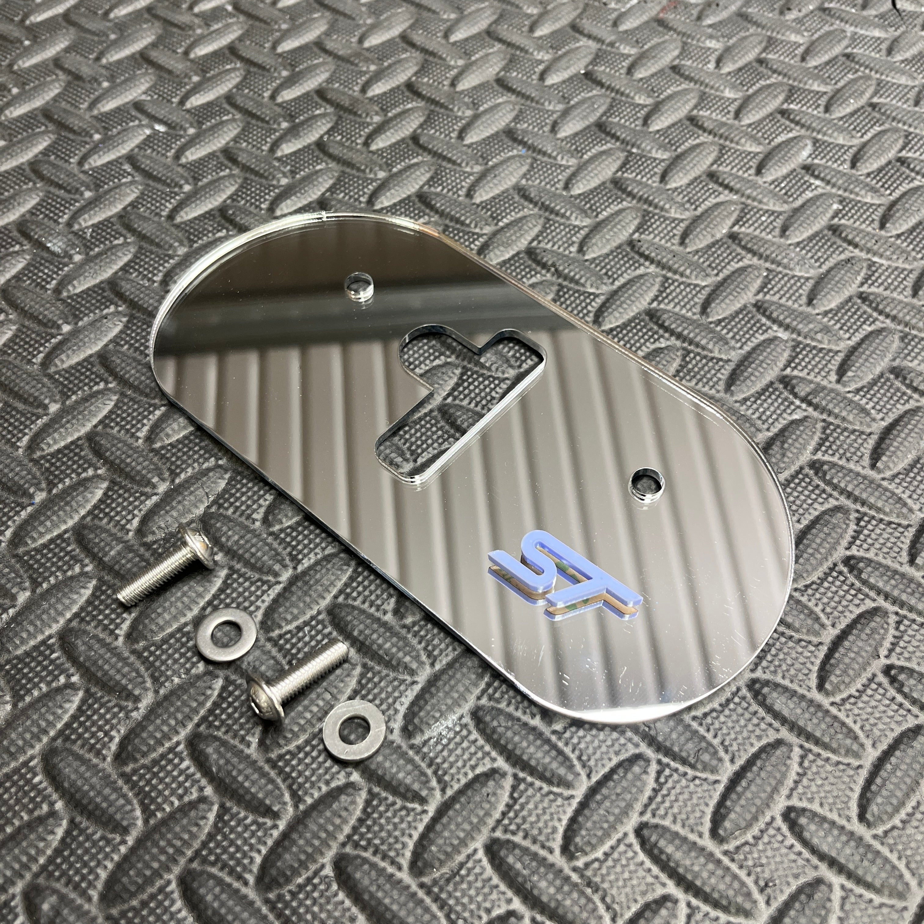 Proform Upper Bonnet Catch Plate - Mk7.5 Fiesta