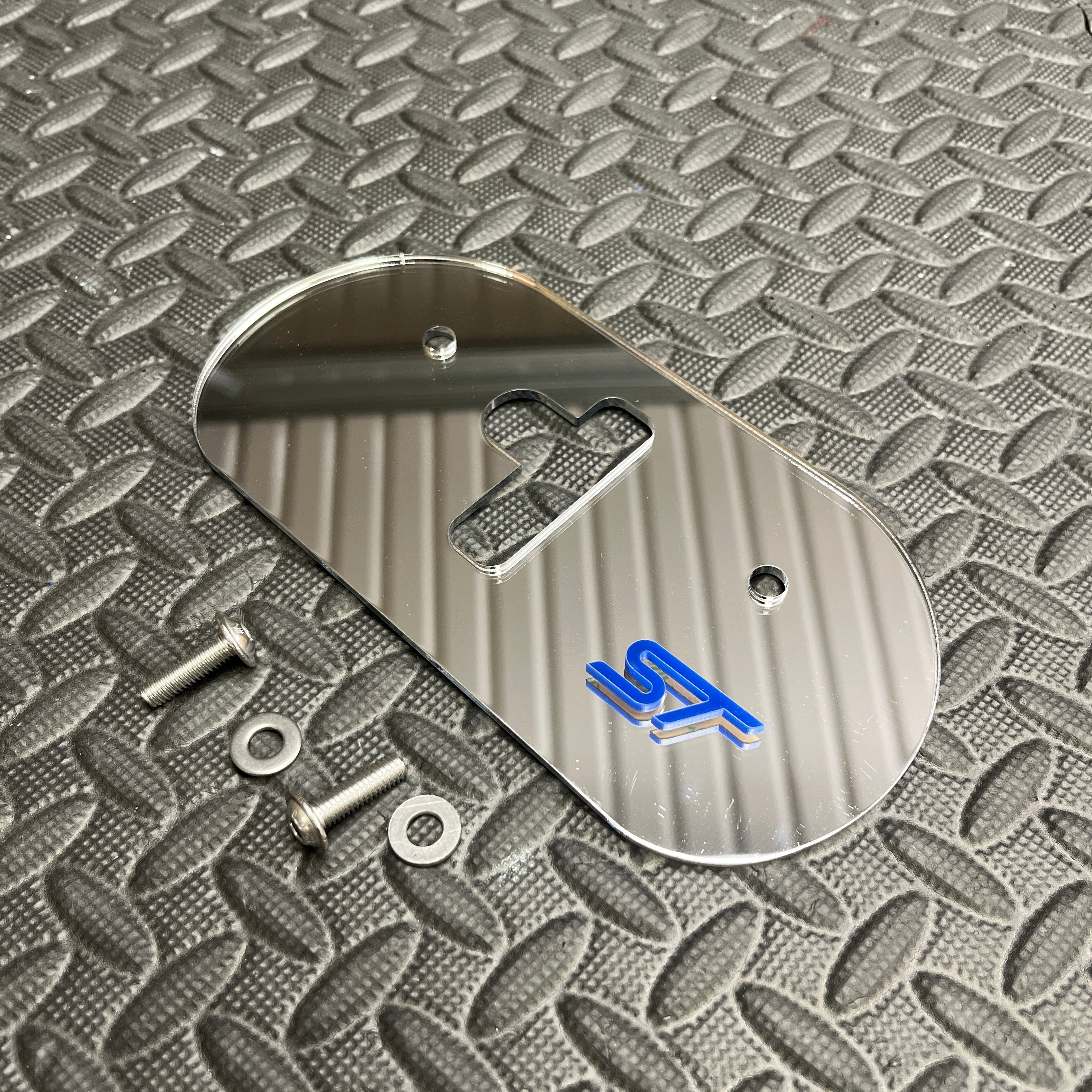 Proform Upper Bonnet Catch Plate - Mk7.5 Fiesta