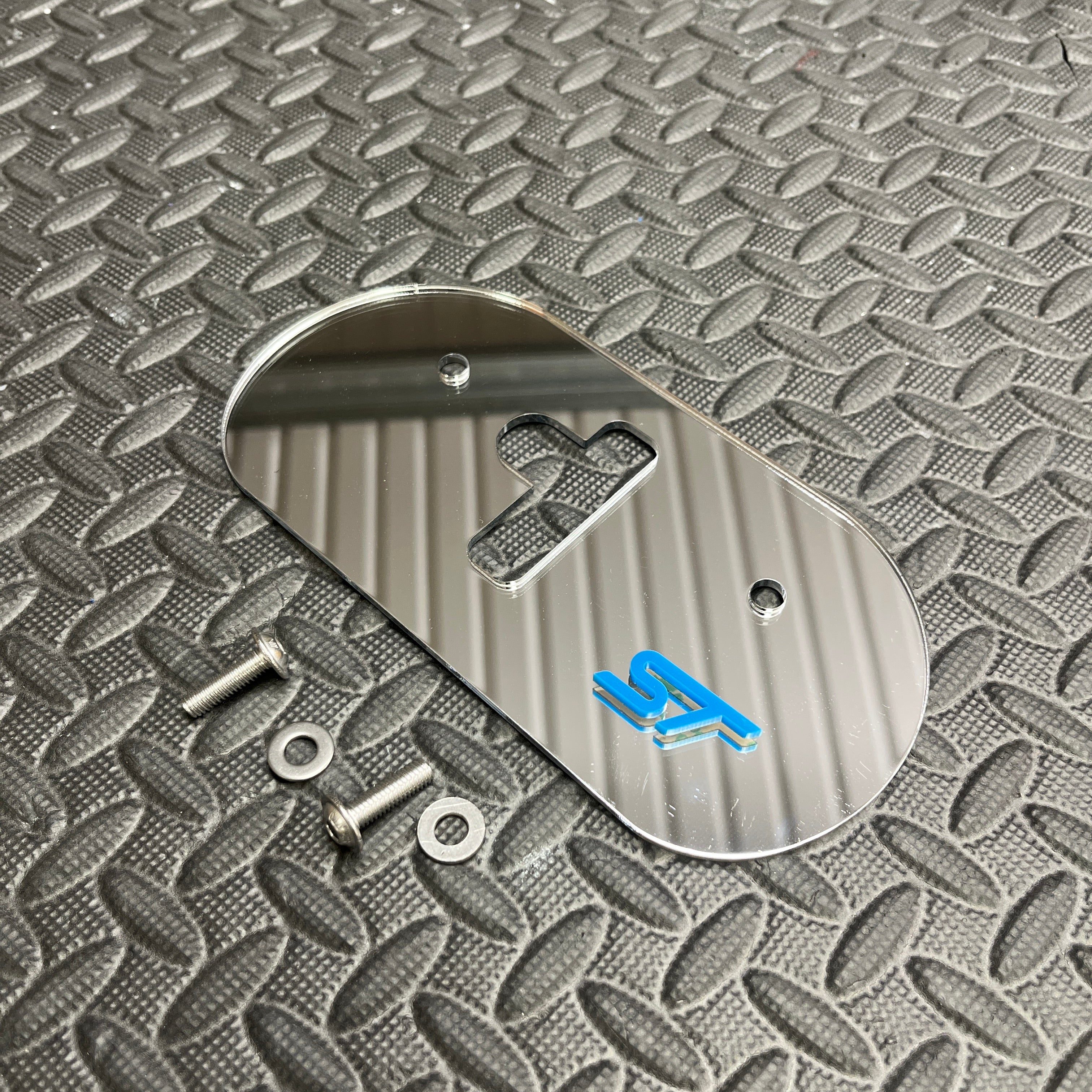 Proform Upper Bonnet Catch Plate - Mk7.5 Fiesta